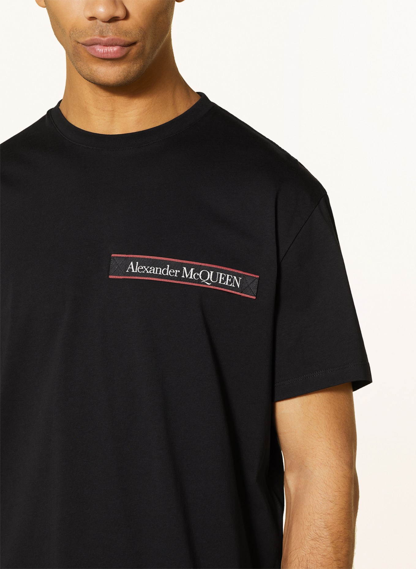 Alexander McQUEEN T-shirt, Kolor: CZARNY (Obrazek 4)