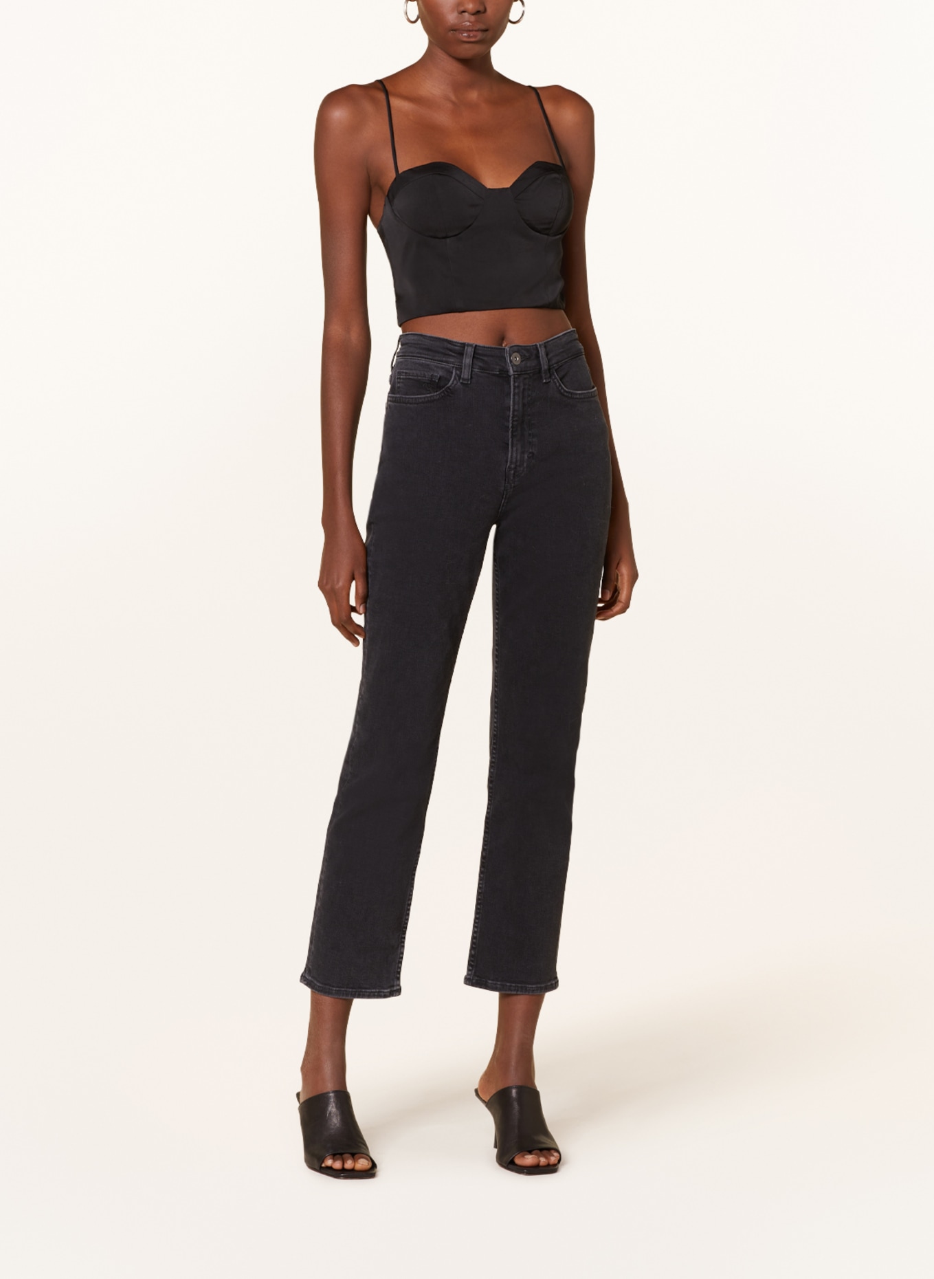 gina tricot Cropped top in satin, Color: BLACK (Image 2)