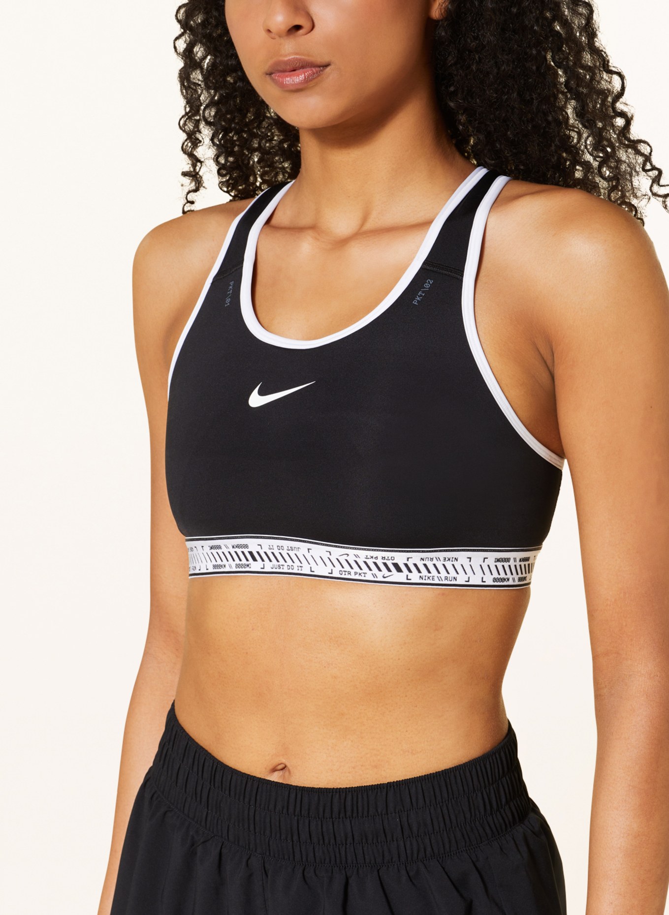 Nike Sports bra SWOOSH ON THE RUN, Color: BLACK/ WHITE (Image 4)