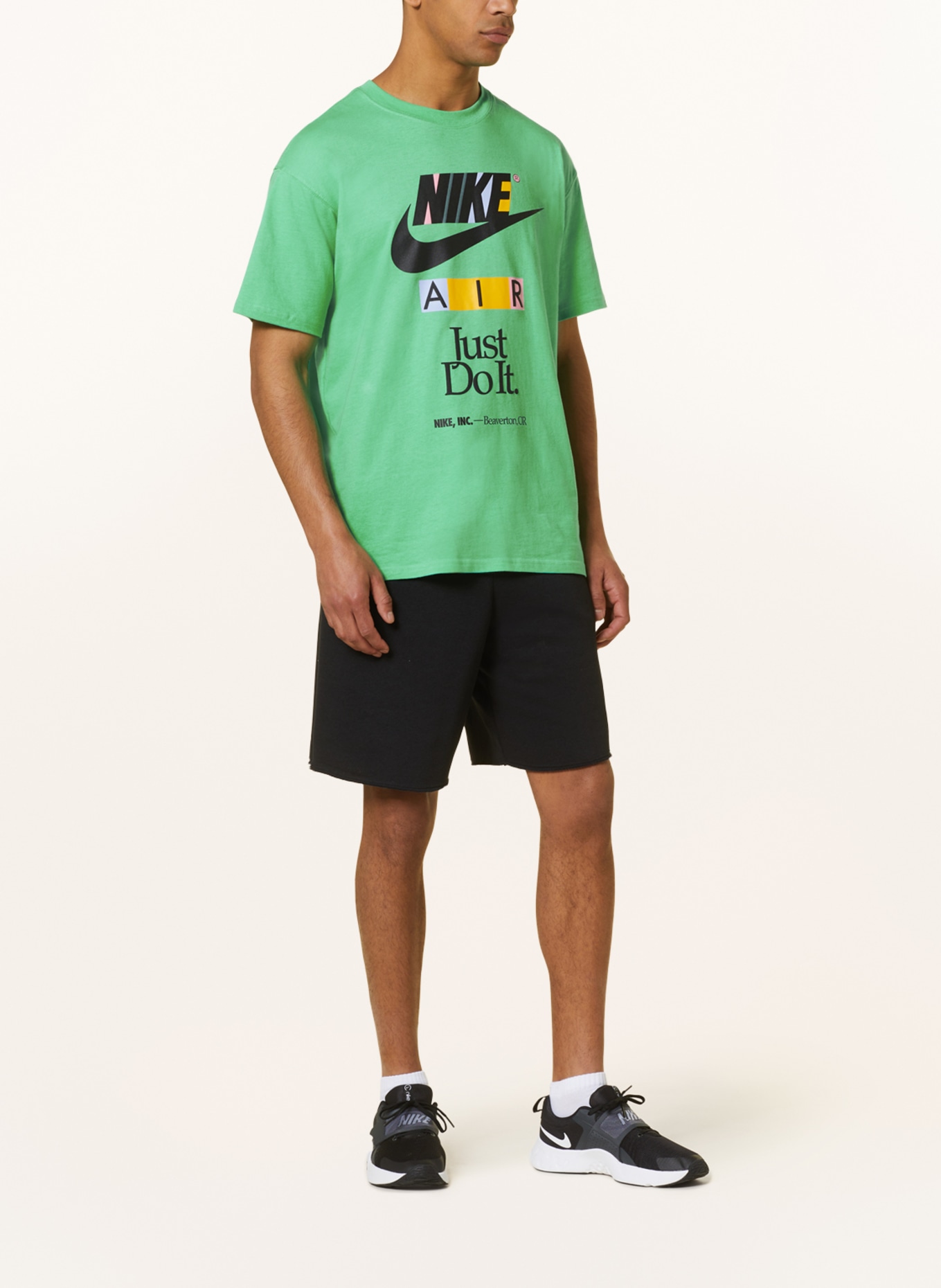 Nike T-Shirt SPORTSWEAR, Farbe: GRÜN (Bild 2)