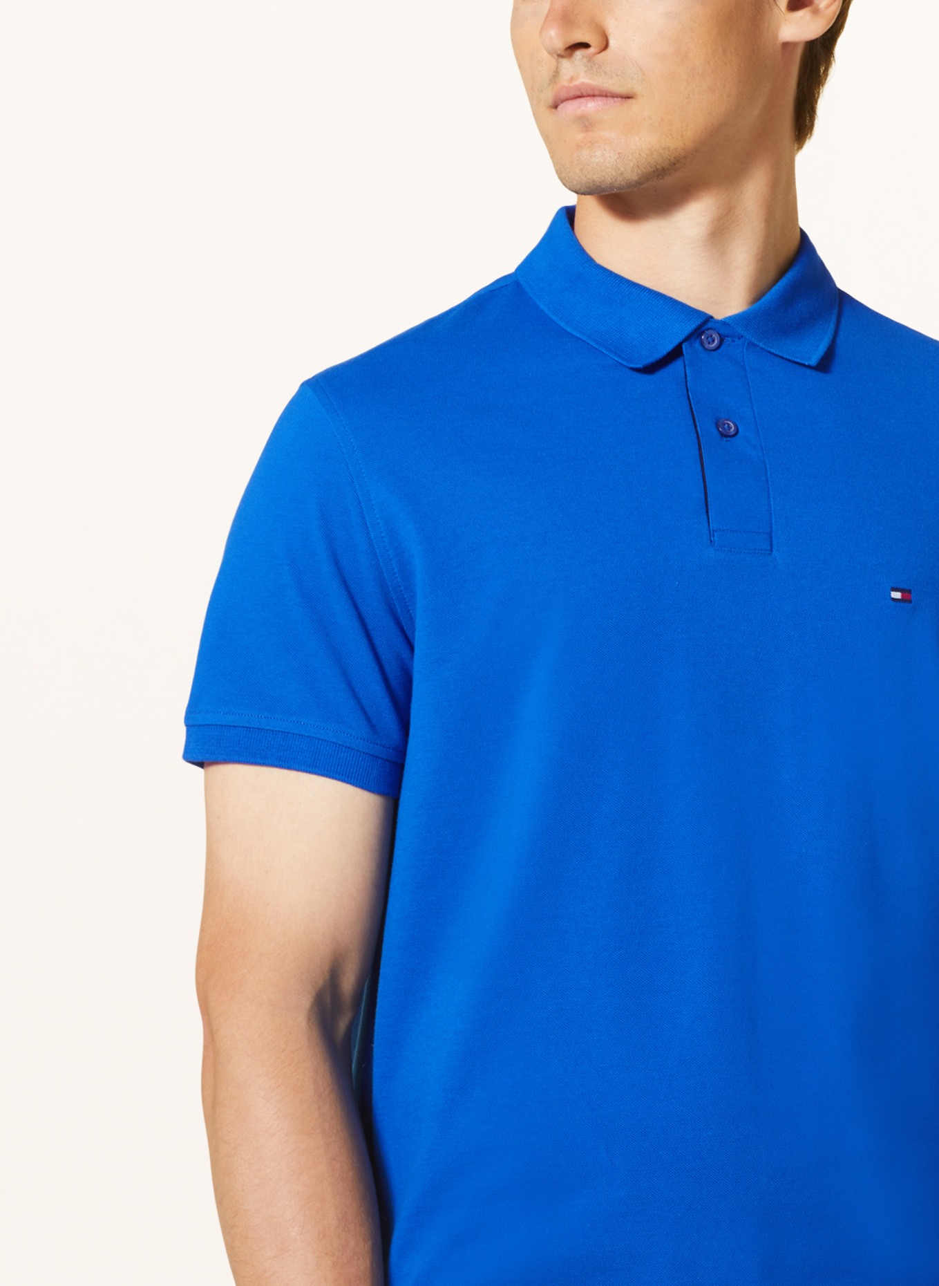 TOMMY HILFIGER Piqué-Poloshirt Regular Fit, Farbe: BLAU (Bild 4)