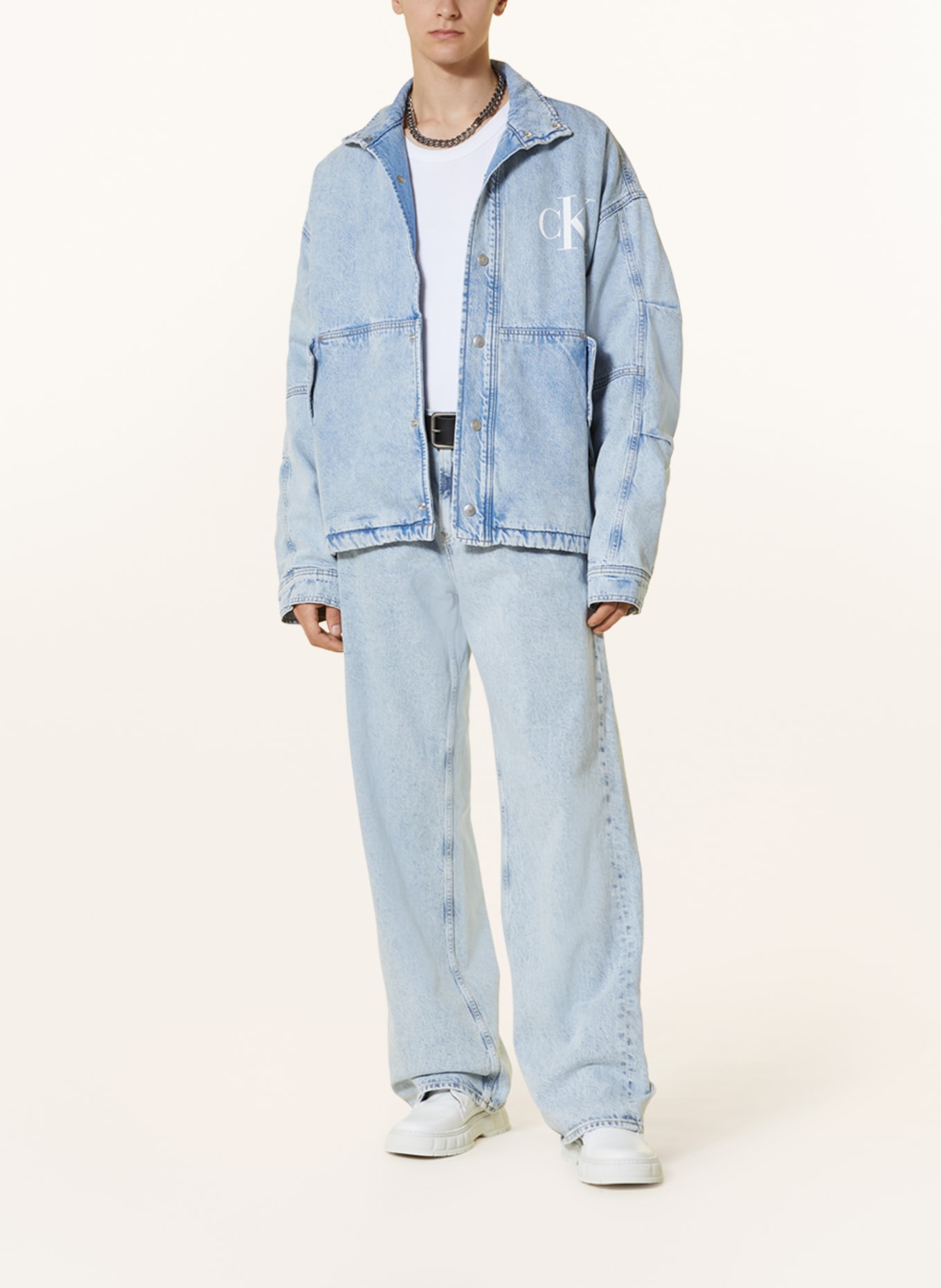 Calvin Klein Jeans Jeansy 90S Loose Fit, Kolor: 1AA Denim Light (Obrazek 2)