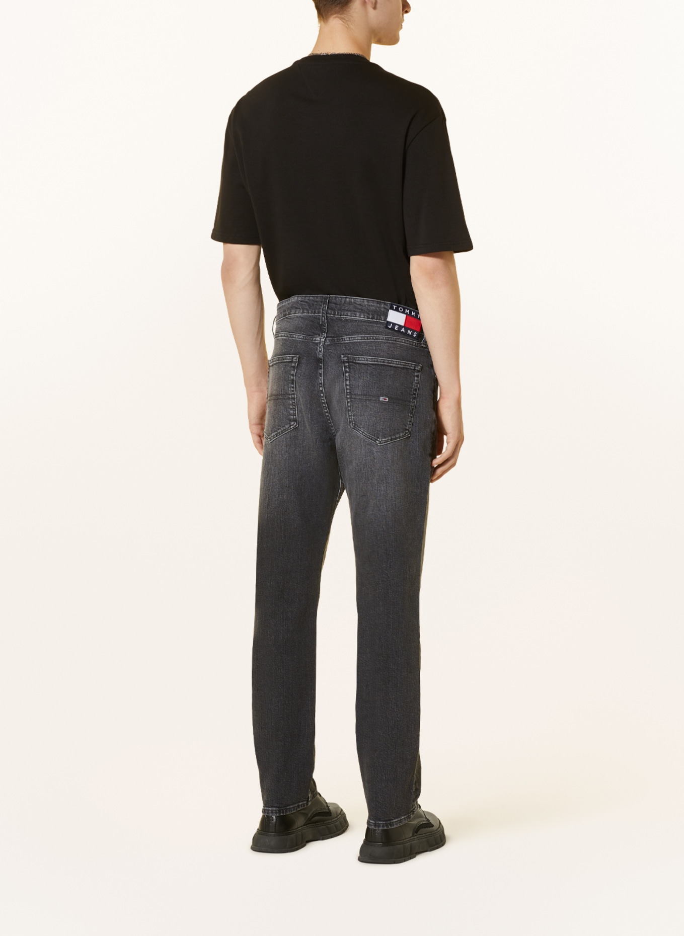 TOMMY JEANS Jeans RYAN Straight Fit, Farbe: 1BZ Denim Black (Bild 3)