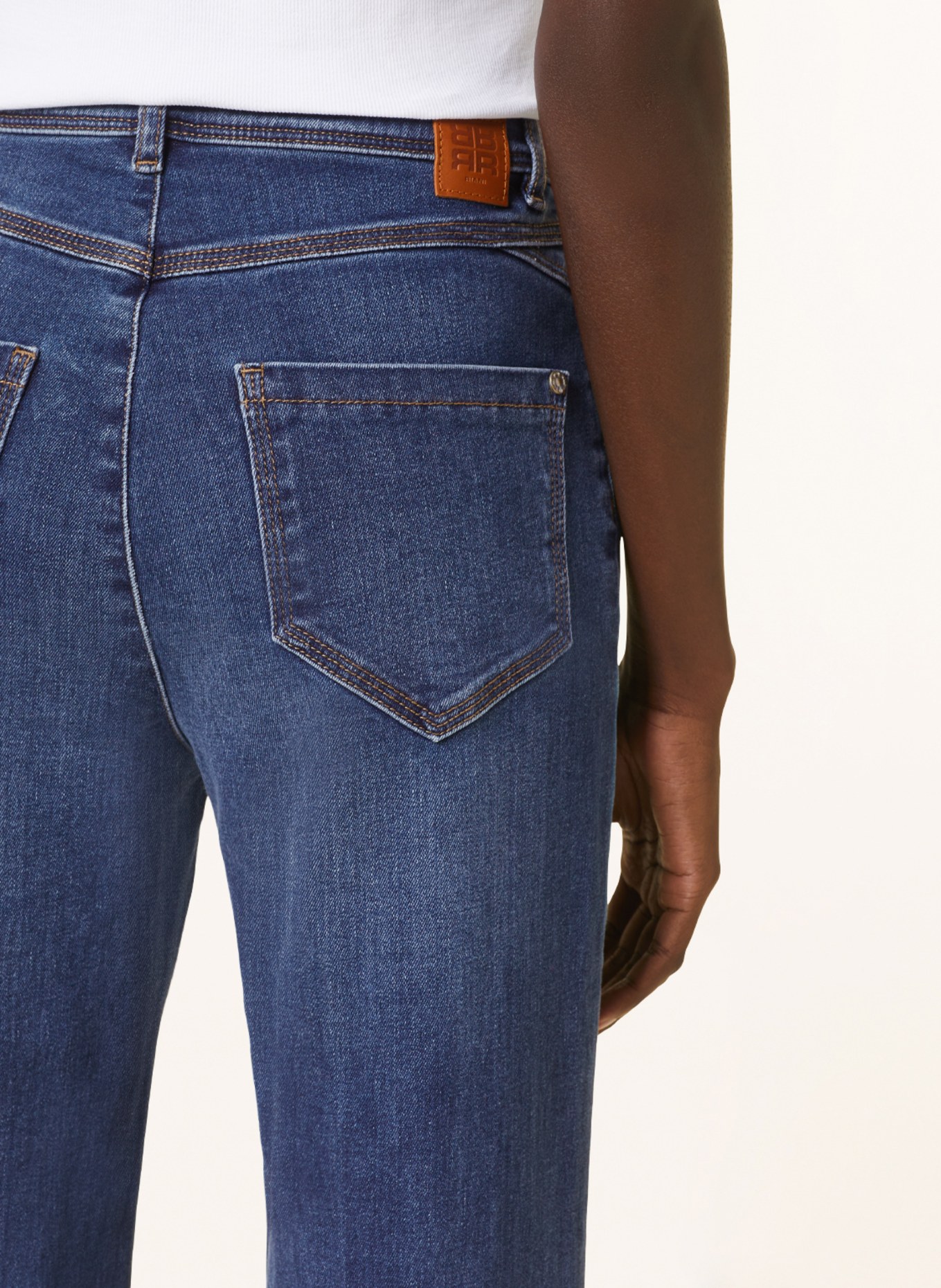 RIANI Bootcut Jeans, Farbe: 406 BLUE USED WASH (Bild 5)