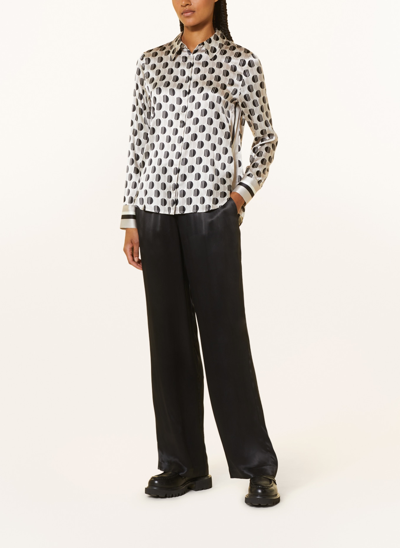darling harbour Wide leg trousers in satin, Color: BLACK (Image 2)