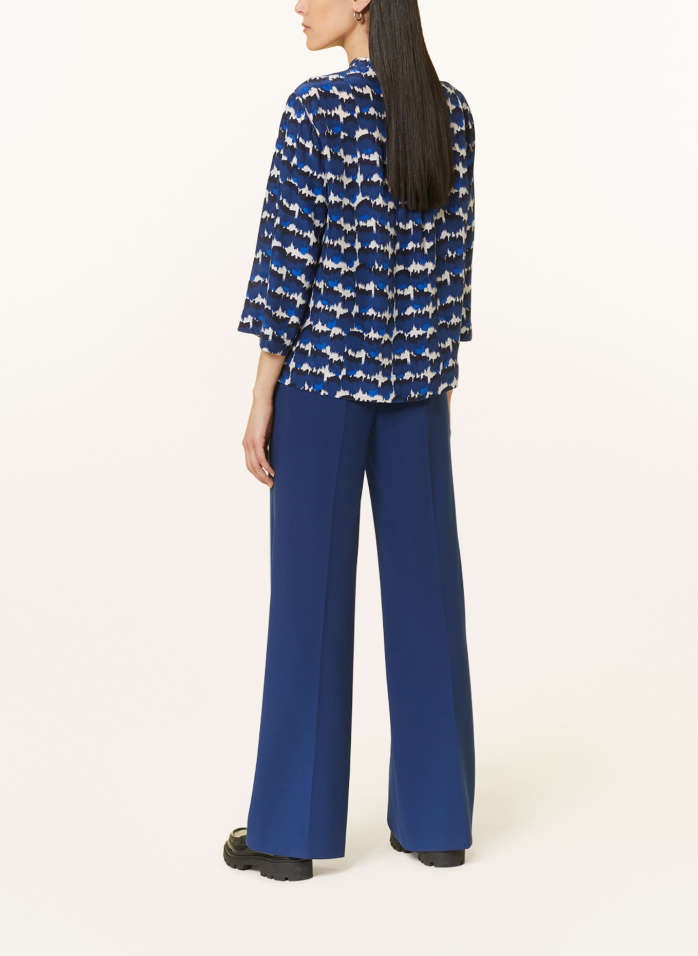 windsor. Blouse with 3/4 sleeves and silk, Color: DARK BLUE/ WHITE (Image 3)