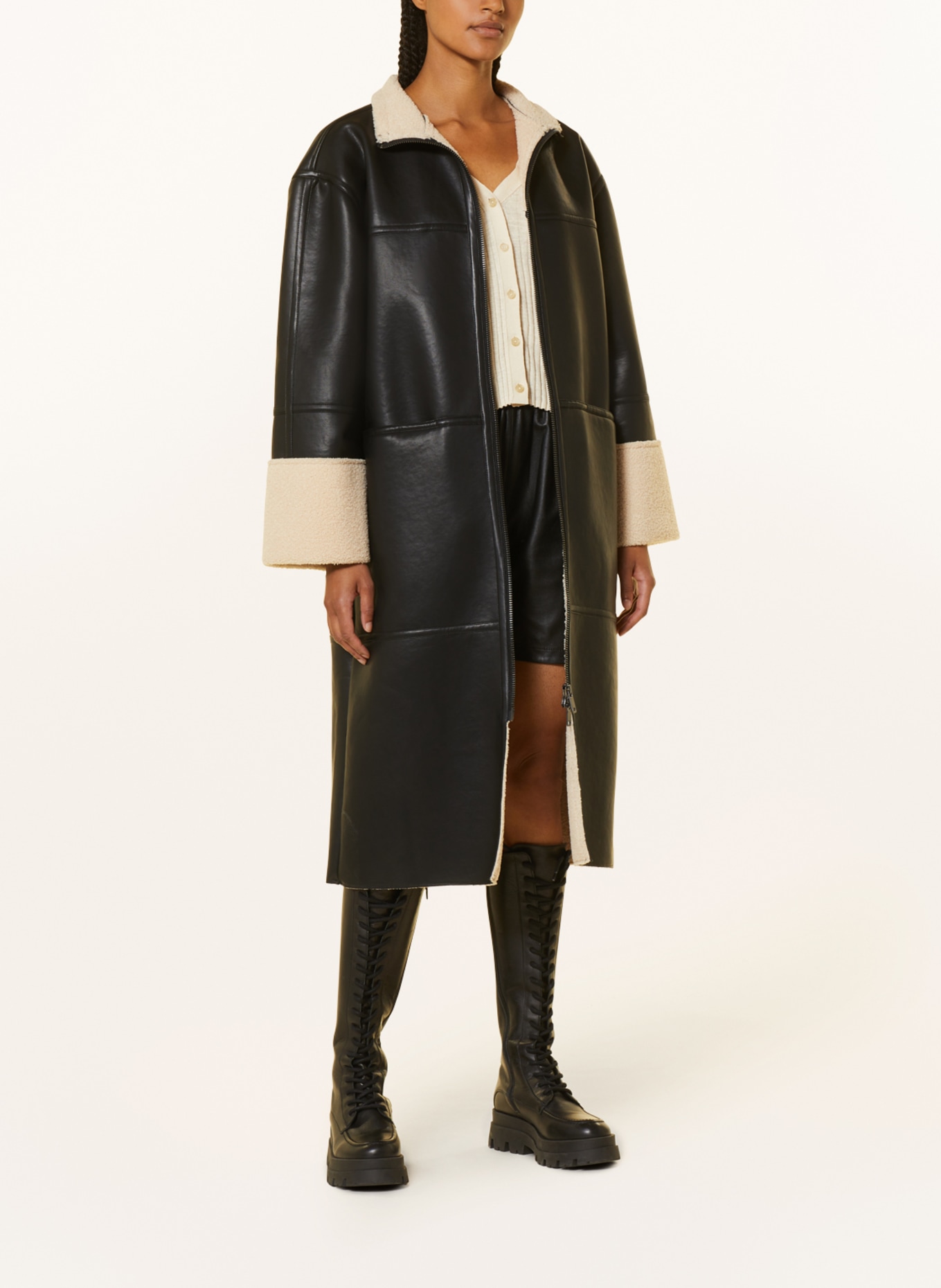 MSCH COPENHAGEN Kabát MSCHDELICIA v koženém vzhledu s umělou kožešinou, Barva: ČERNÁ (Obrázek 2)