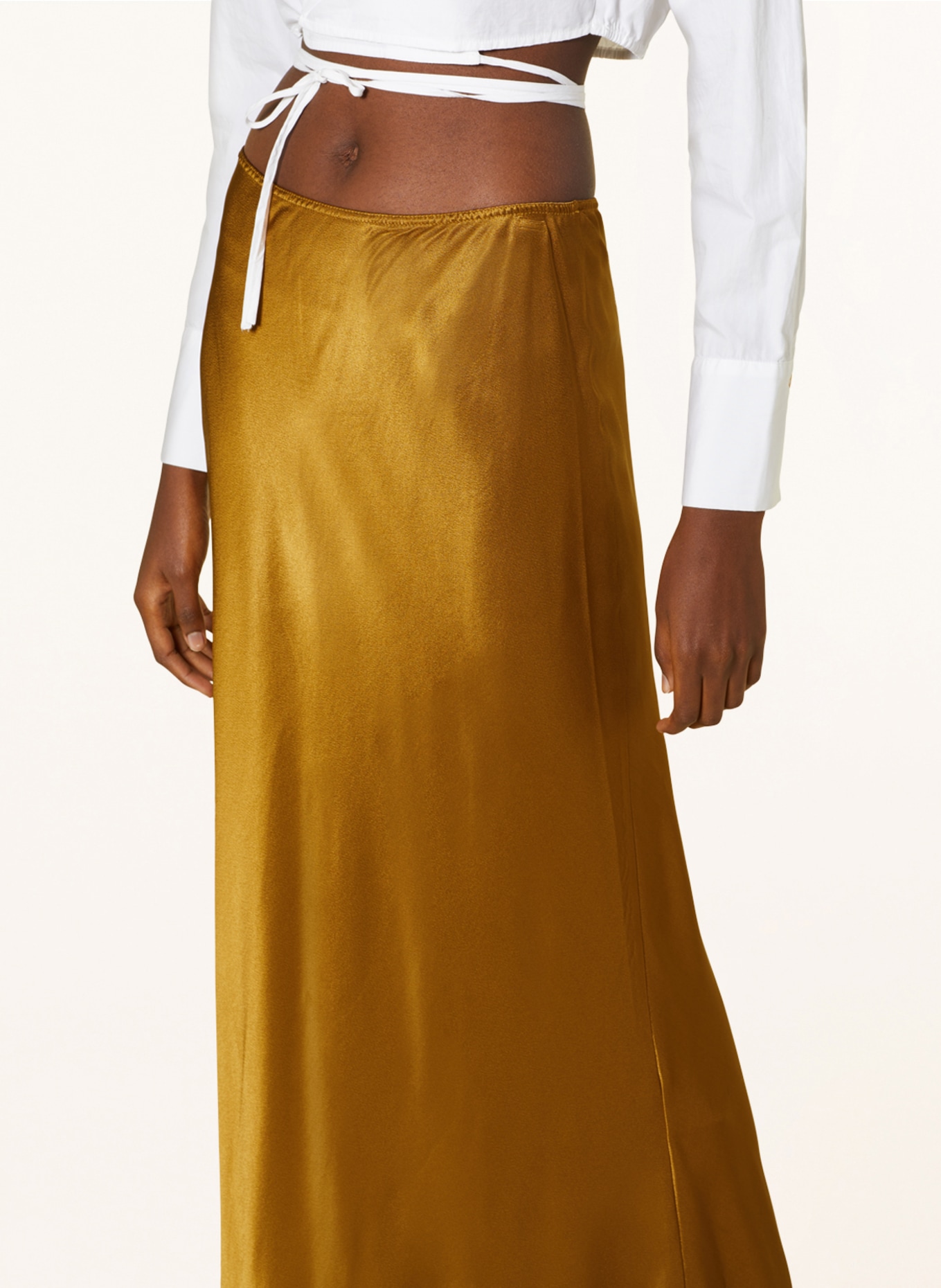 oui Satin skirt, Color: CAMEL (Image 4)