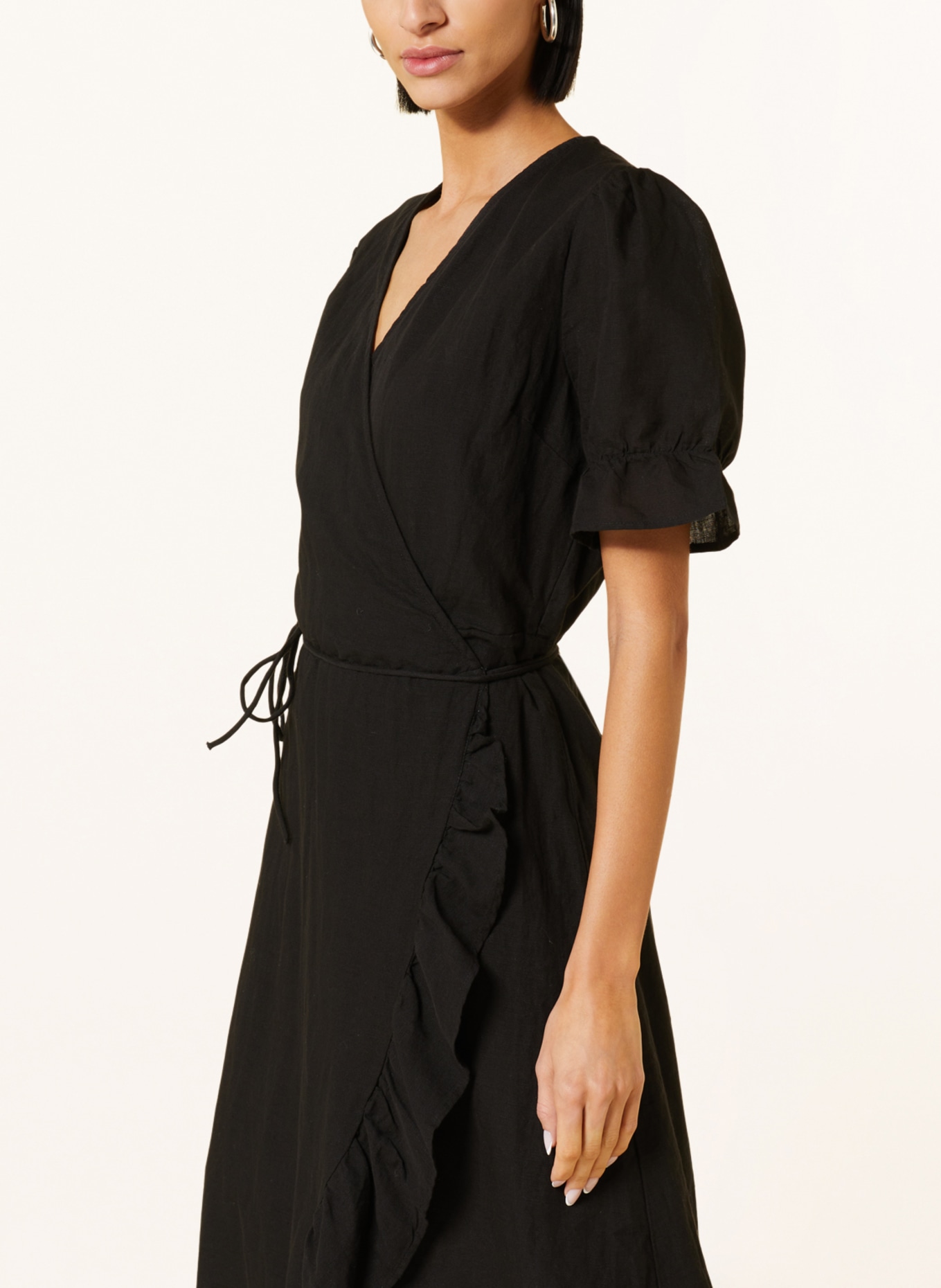 NEO NOIR Wrap dress MARIETTA with linen, Color: BLACK (Image 4)