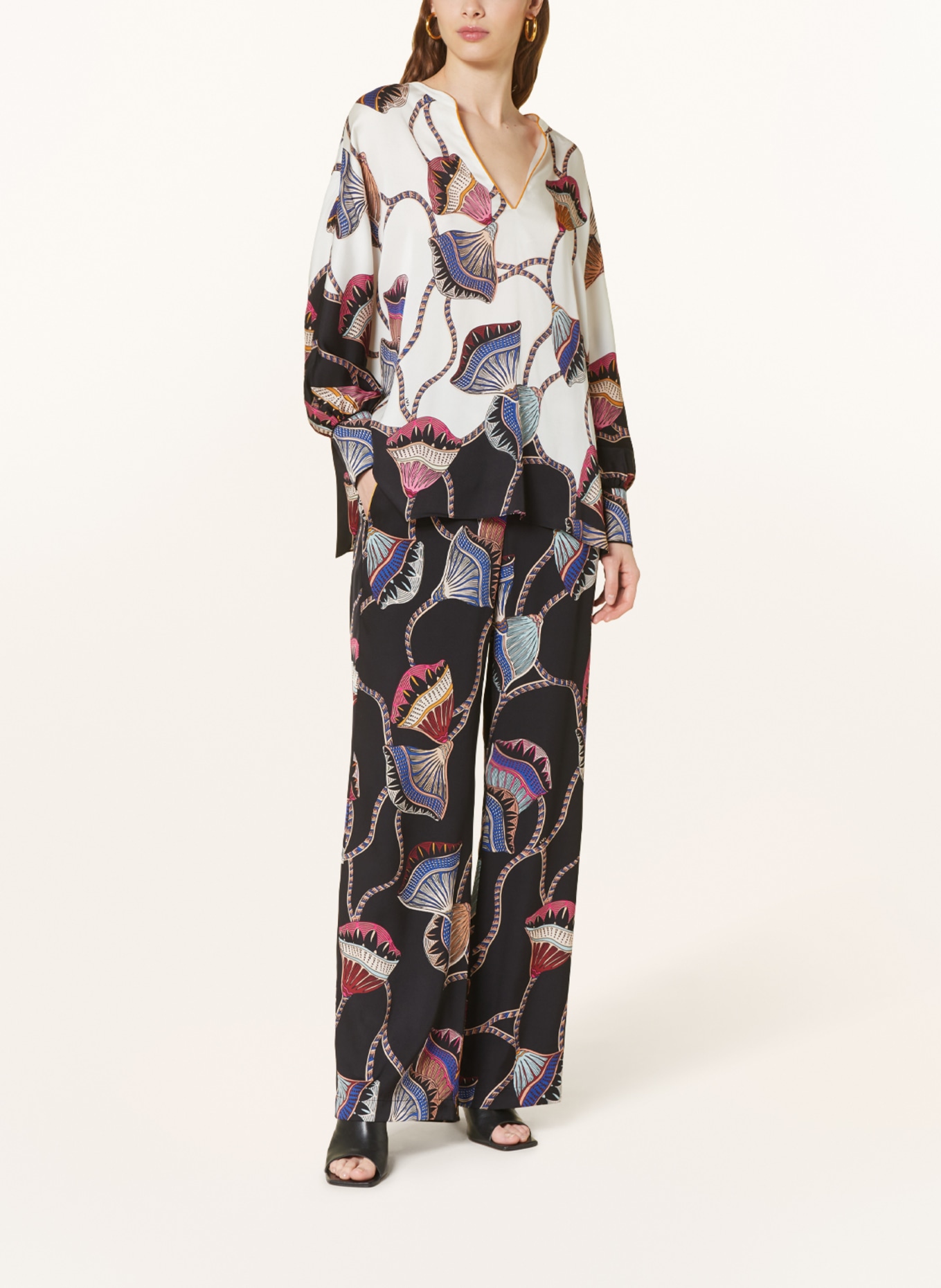 IVI collection Wide leg trousers made of silk, Color: BLACK/ PINK/ BLUE (Image 2)