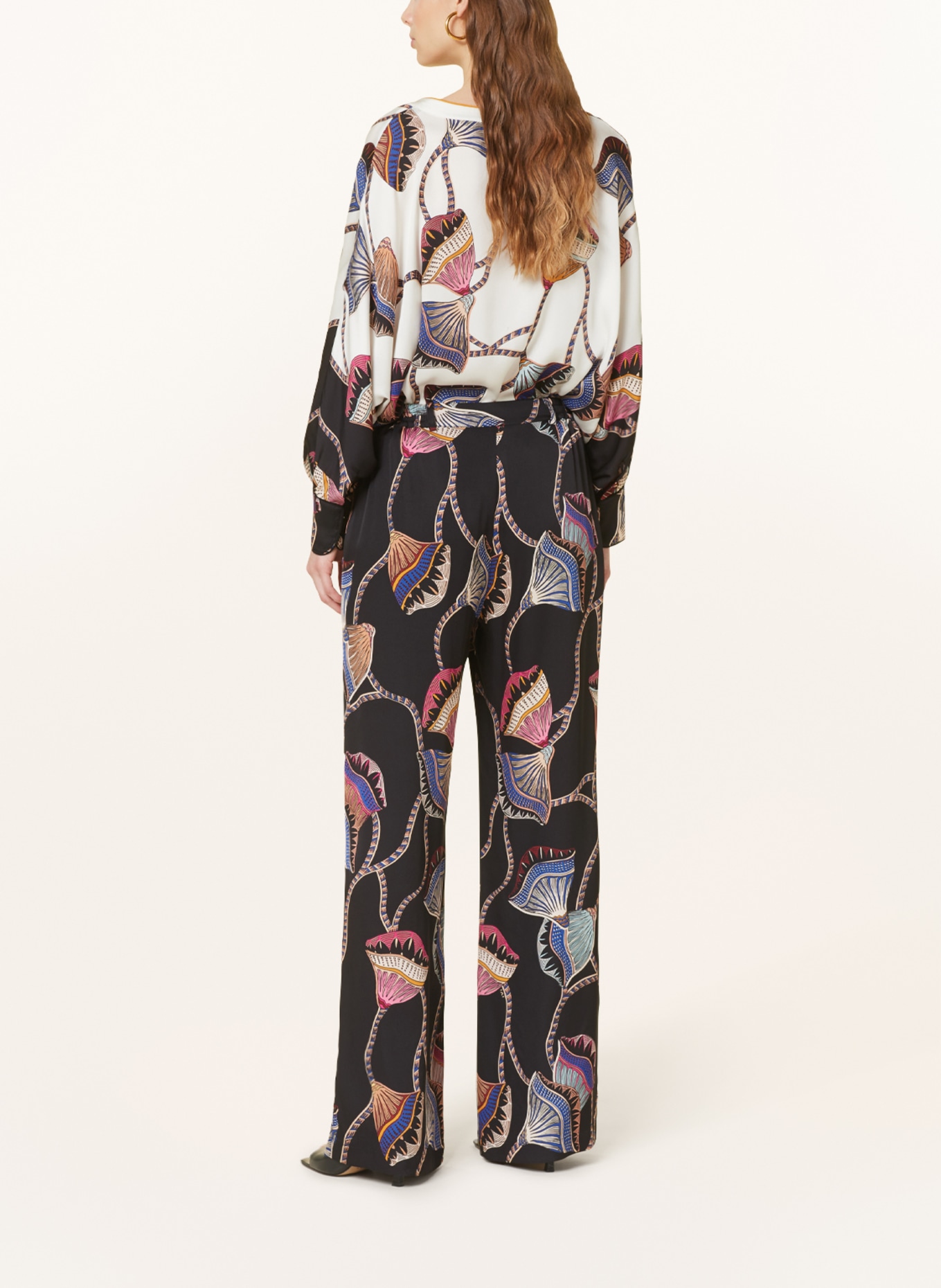 IVI collection Wide leg trousers made of silk, Color: BLACK/ PINK/ BLUE (Image 3)