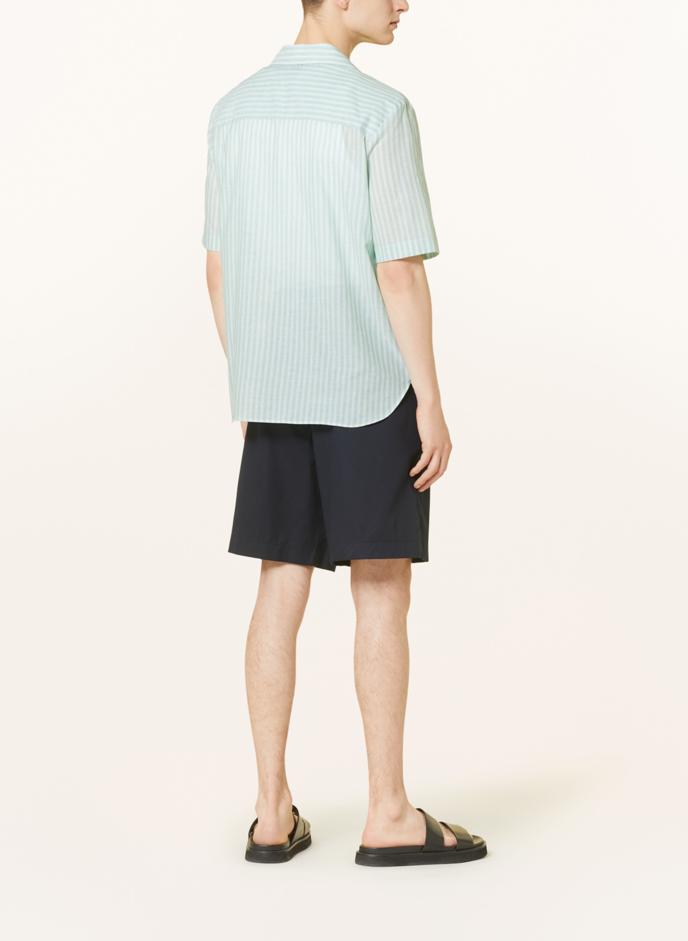 COS Short sleeve shirt relaxed fit, Color: LIGHT GREEN/ WHITE (Image 3)