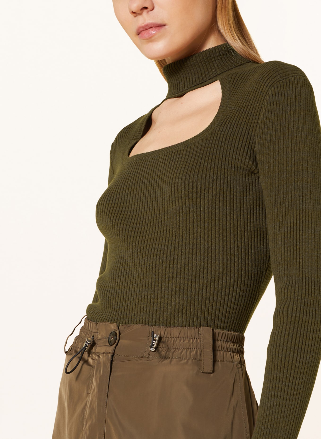 Herskind Turtleneck sweater VITA with cut-out, Color: KHAKI (Image 4)