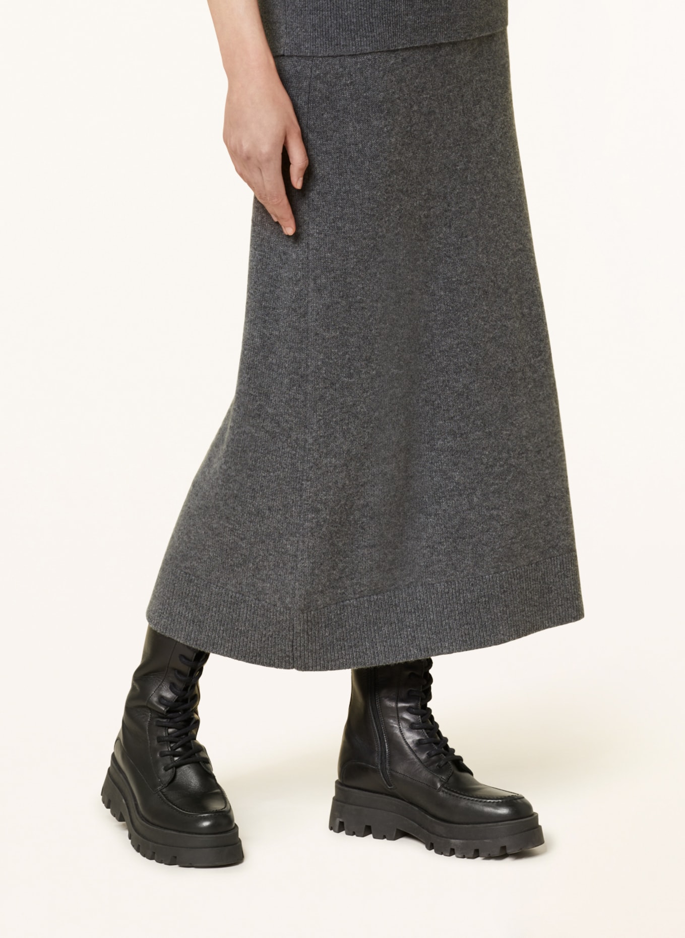 SMINFINITY Knit skirt in cashmere, Color: DARK GRAY (Image 4)