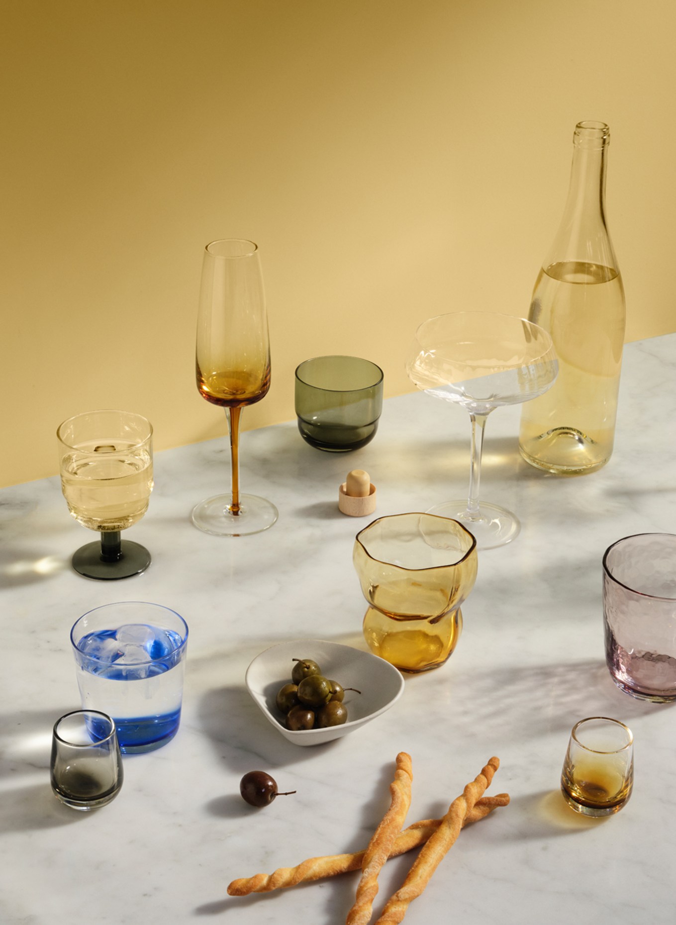 BROSTE COPENHAGEN Set of 4 cocktail glasses SANDVIG, Color: WHITE (Image 3)