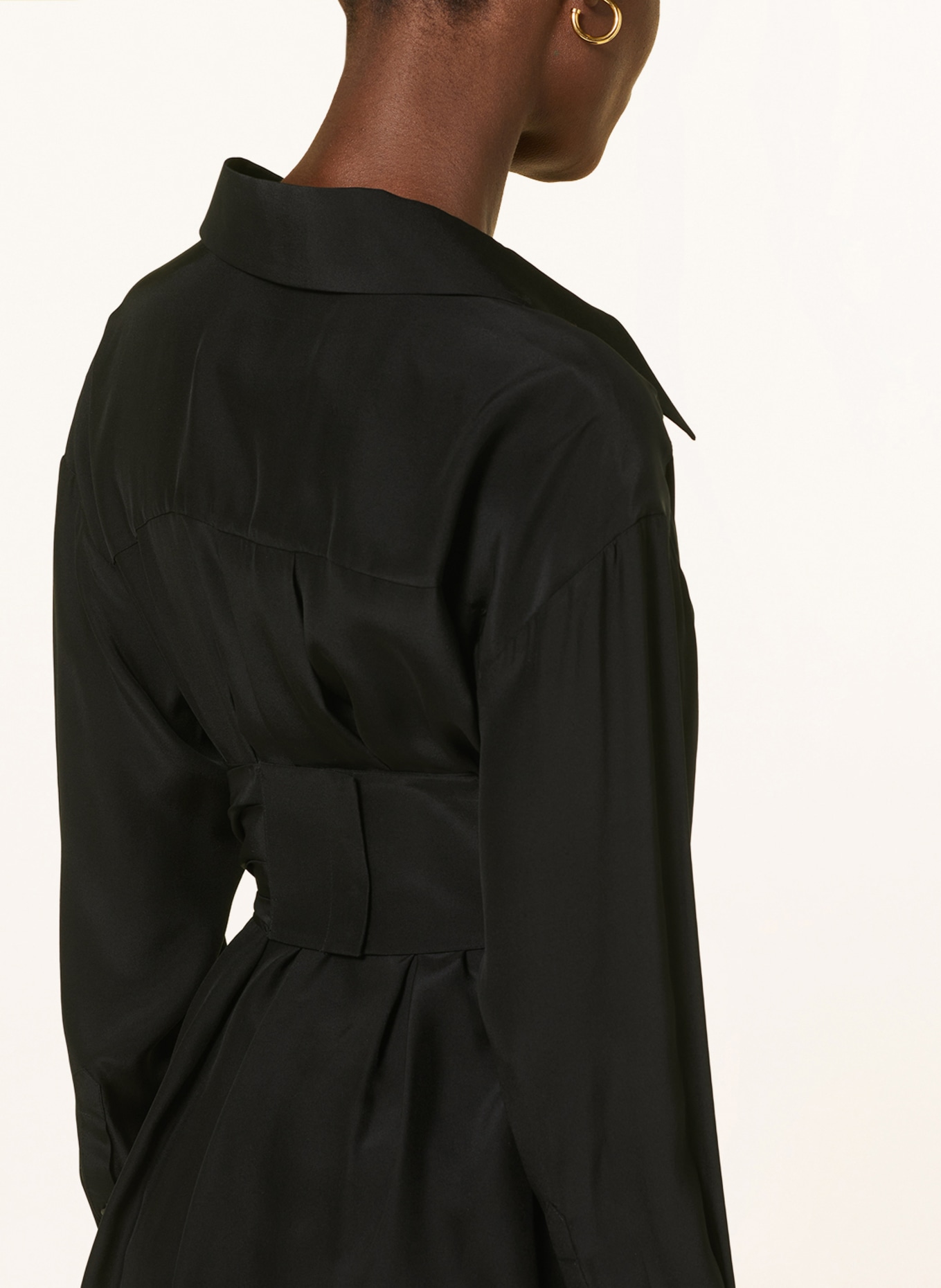 GAUGE81 Shirt blouse SABINAS in wrap look made of silk, Color: BLACK (Image 4)