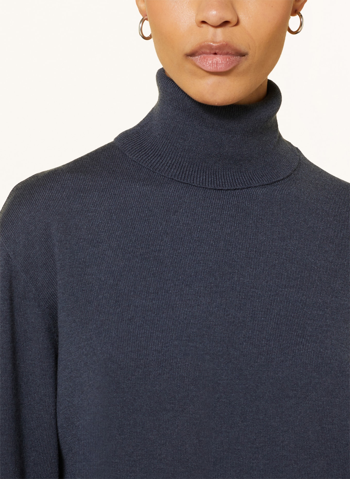 BRUNELLO CUCINELLI Turtleneck sweater in cashmere , Color: DARK BLUE (Image 4)
