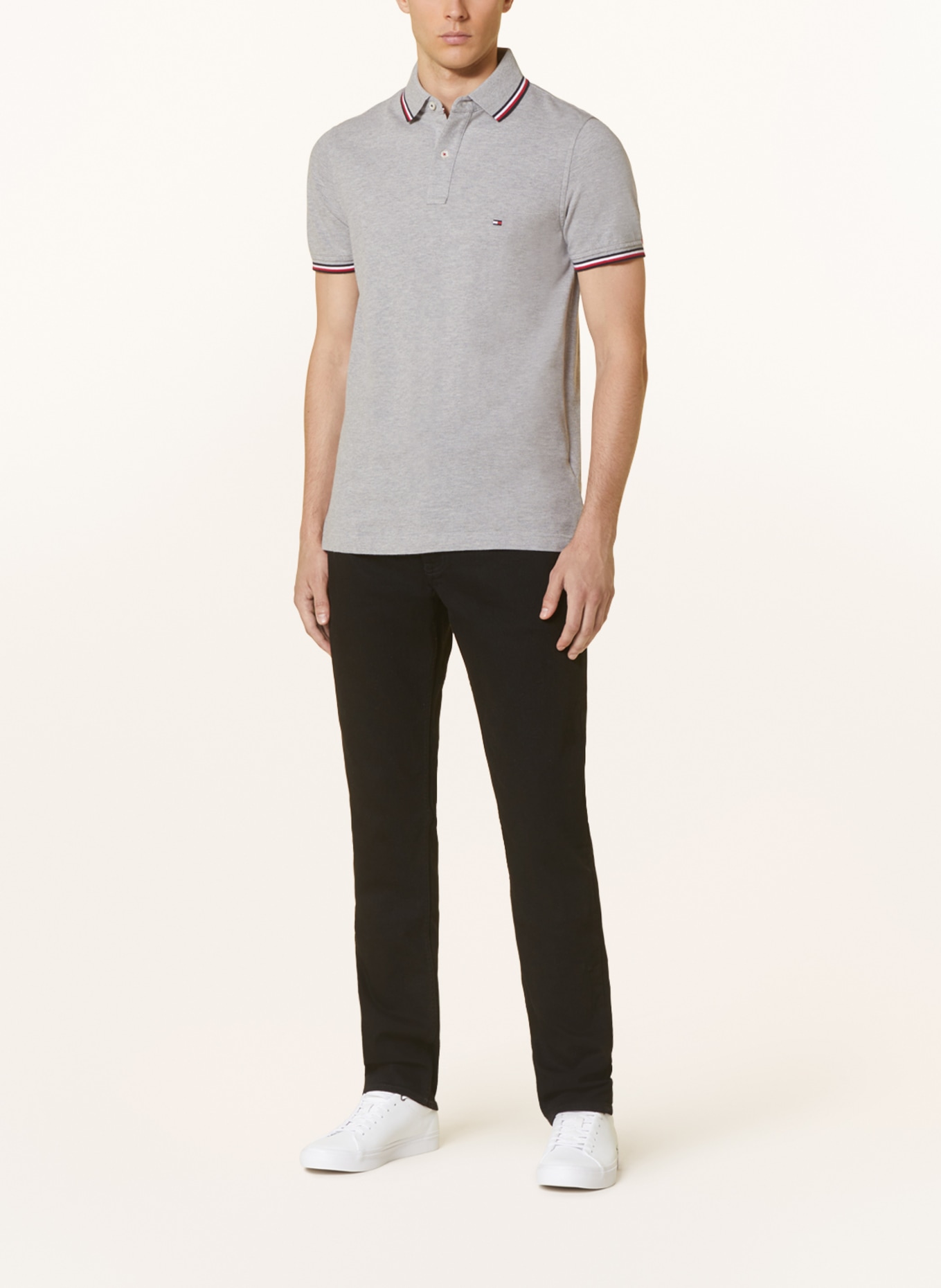 TOMMY HILFIGER Piqué-Poloshirt Slim Fit , Farbe: HELLGRAU (Bild 2)