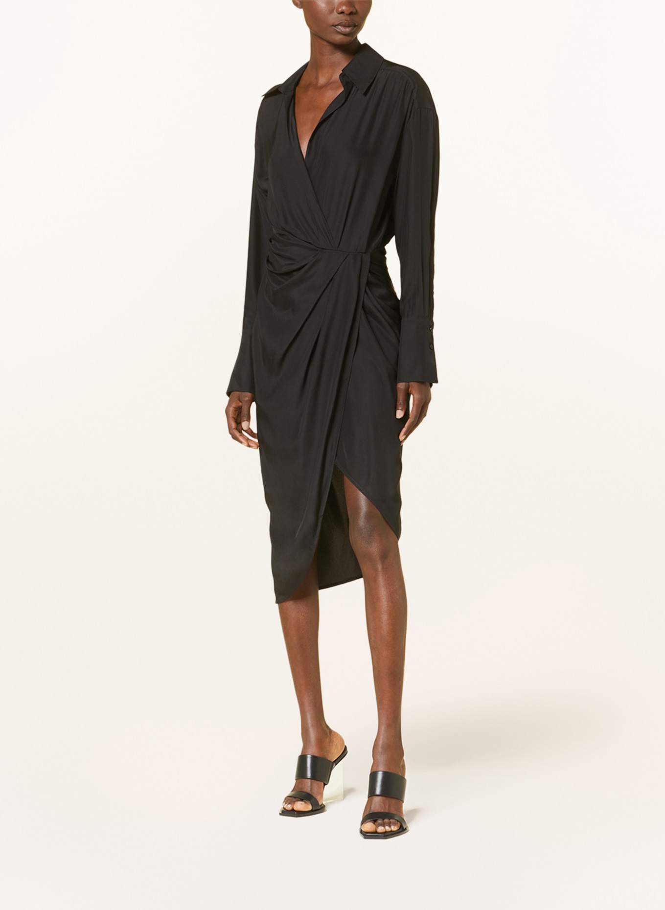 GAUGE81 Silk dress PUNO in wrap look, Color: BLACK (Image 2)