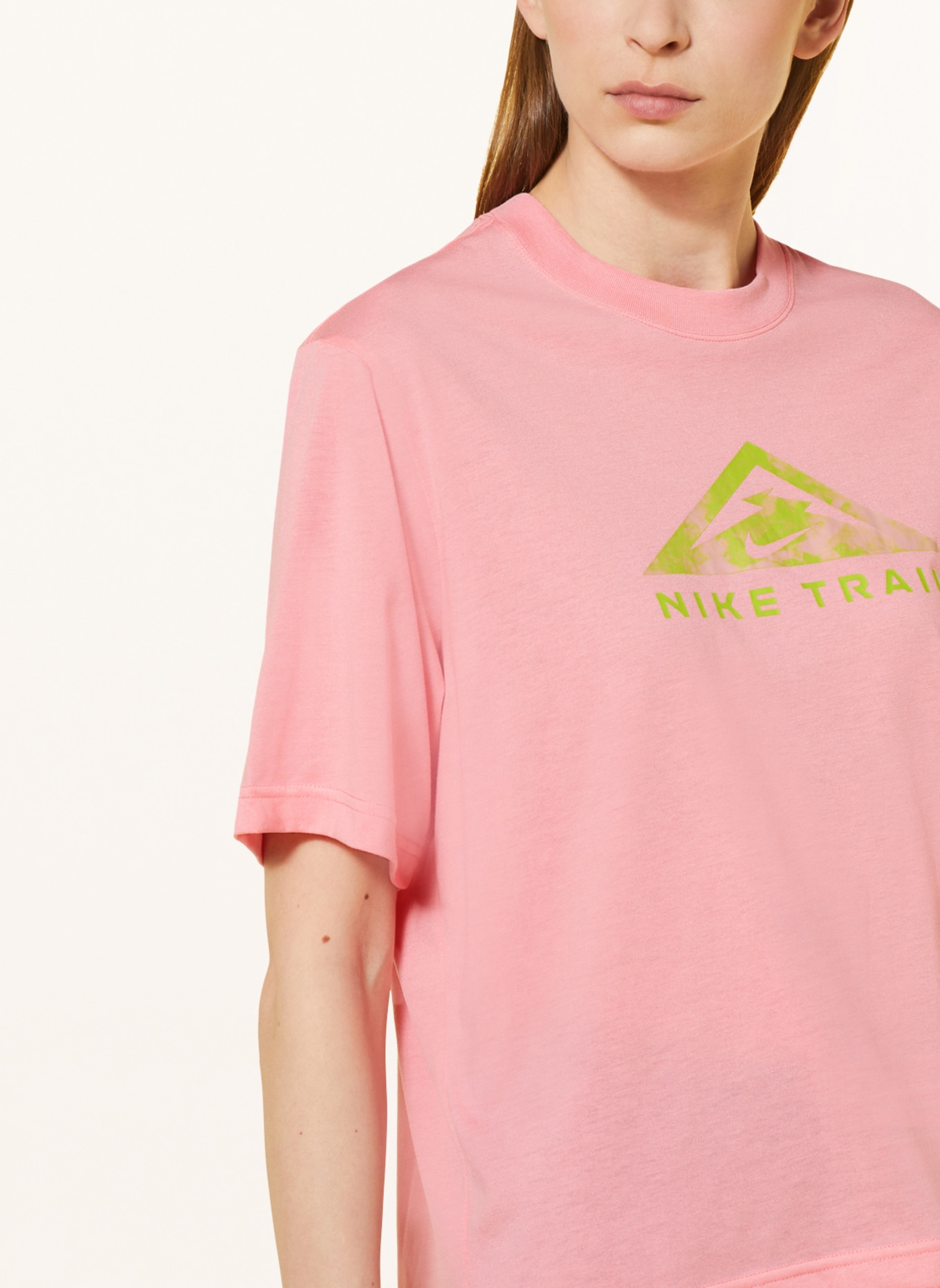 Nike Běžecké tričko DRI-FIT TRAIL, Barva: RŮŽOVÁ (Obrázek 4)