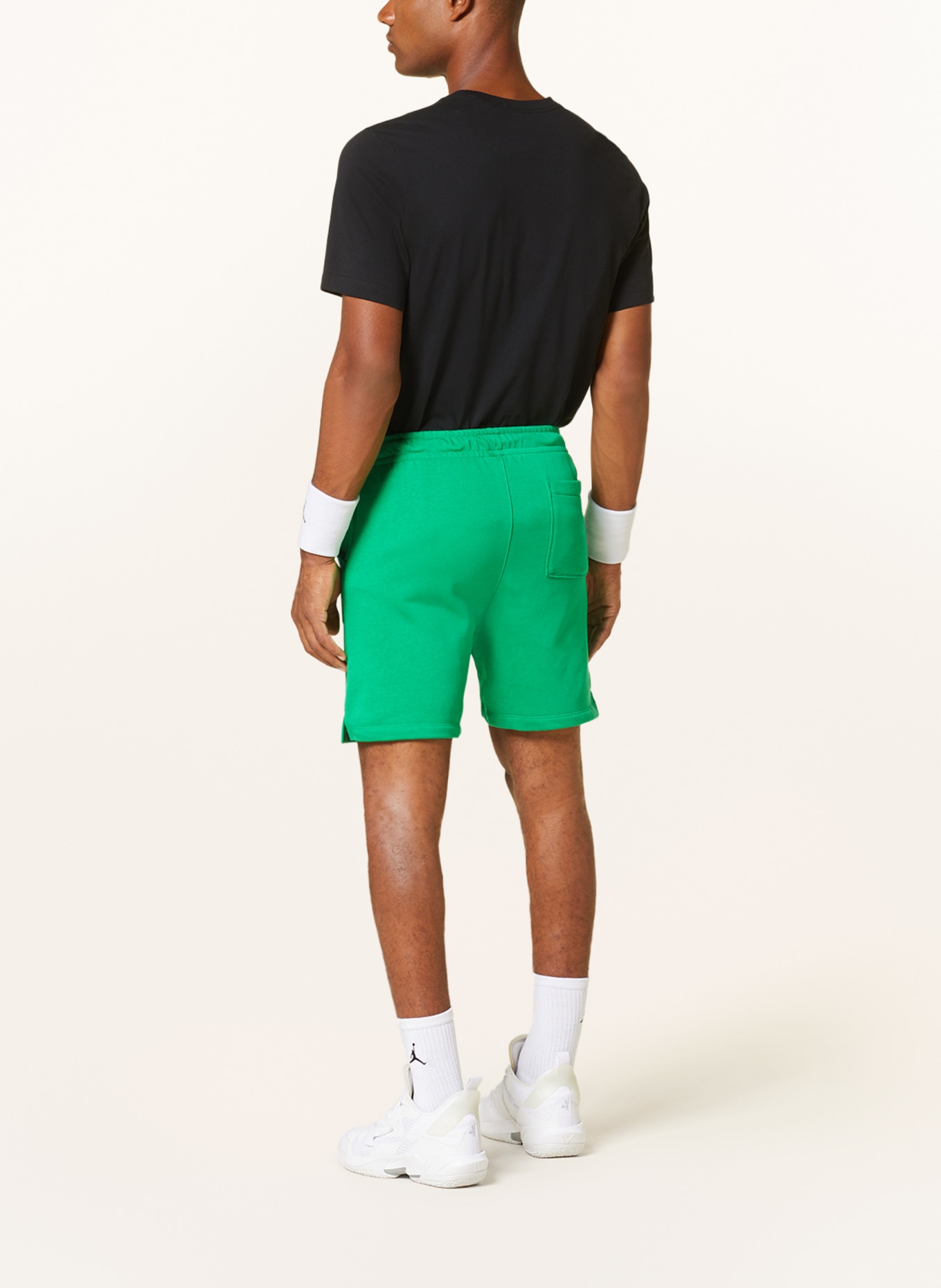 Mens green sweat 2025 shorts