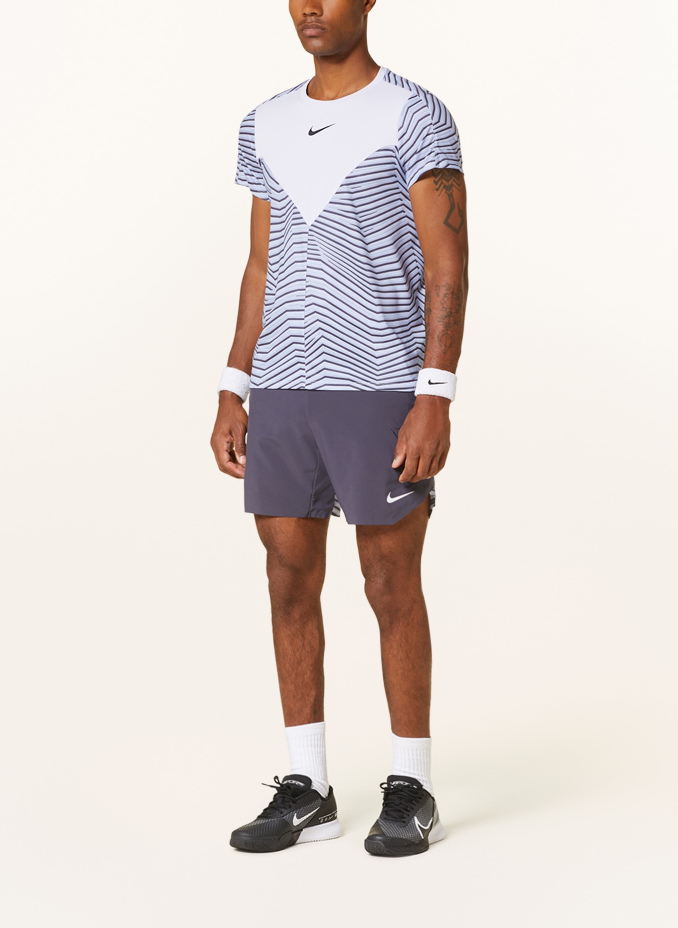Nike T-Shirt NIKECOURT DRI-FIT SLAM, Farbe: HELLLILA/ DUNKELGRAU/ HELLROSA (Bild 2)