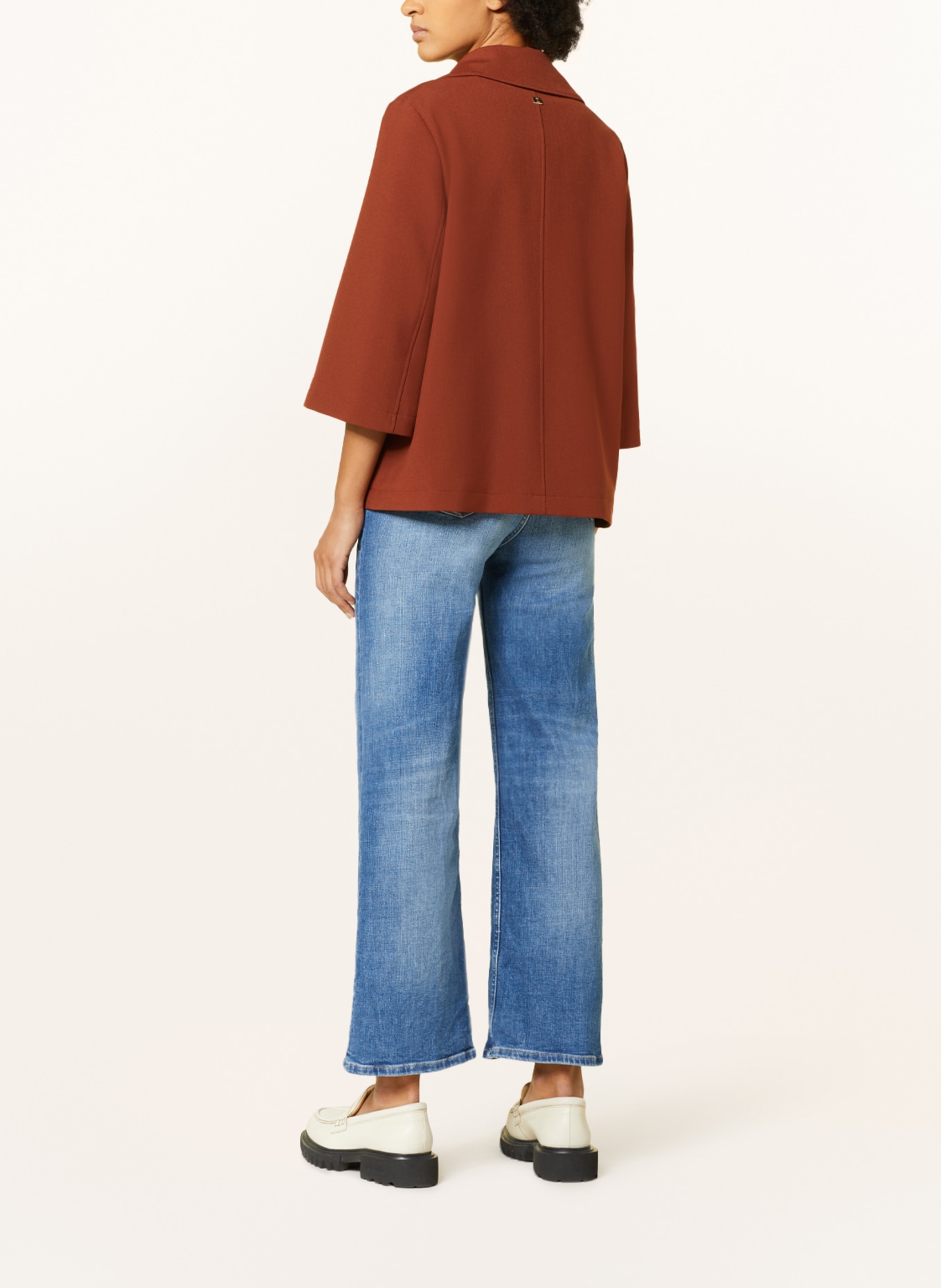 Warehouse short bonded coat store