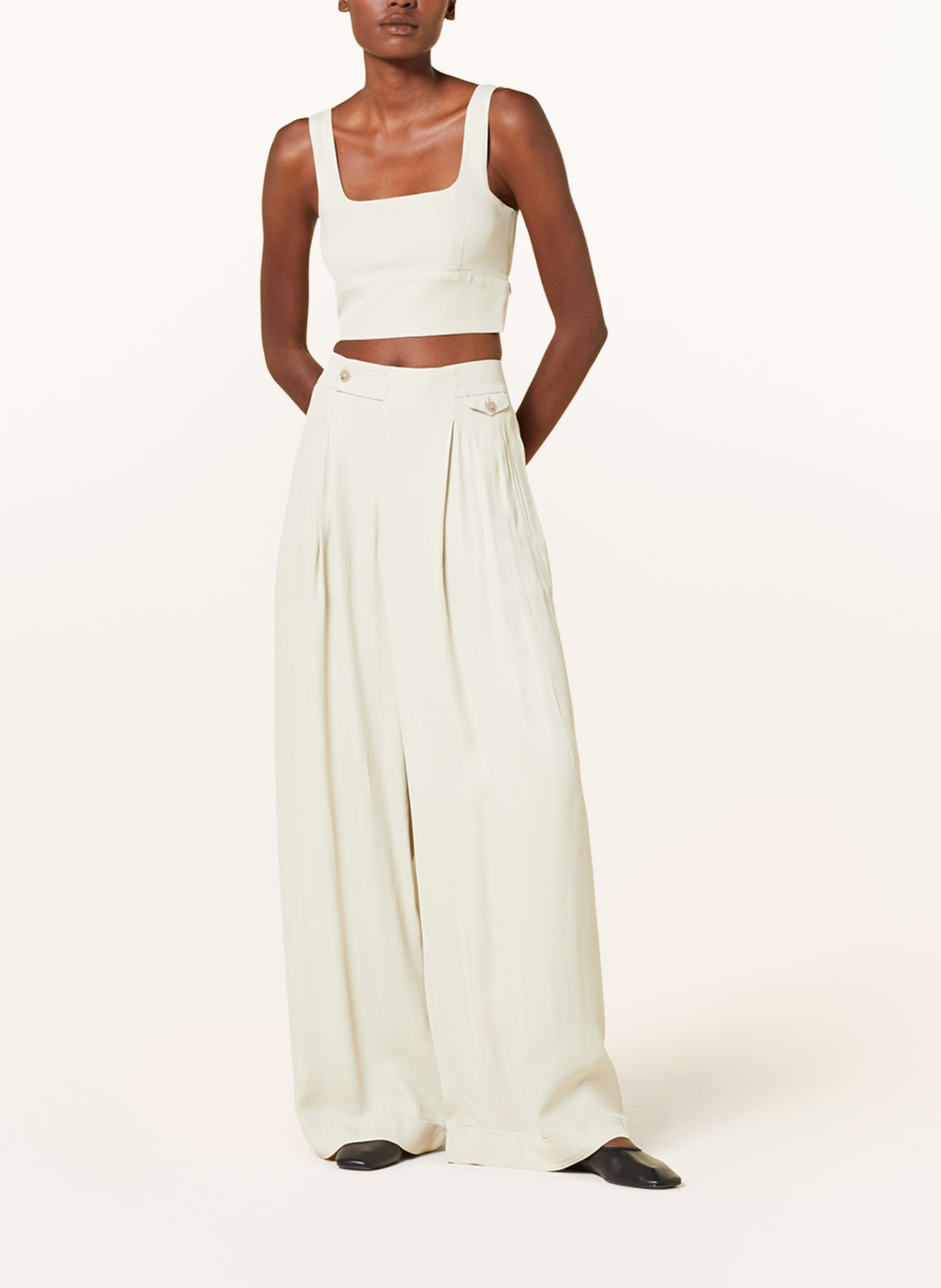CLOSED Cropped top, Color: LIGHT GREEN (Image 2)