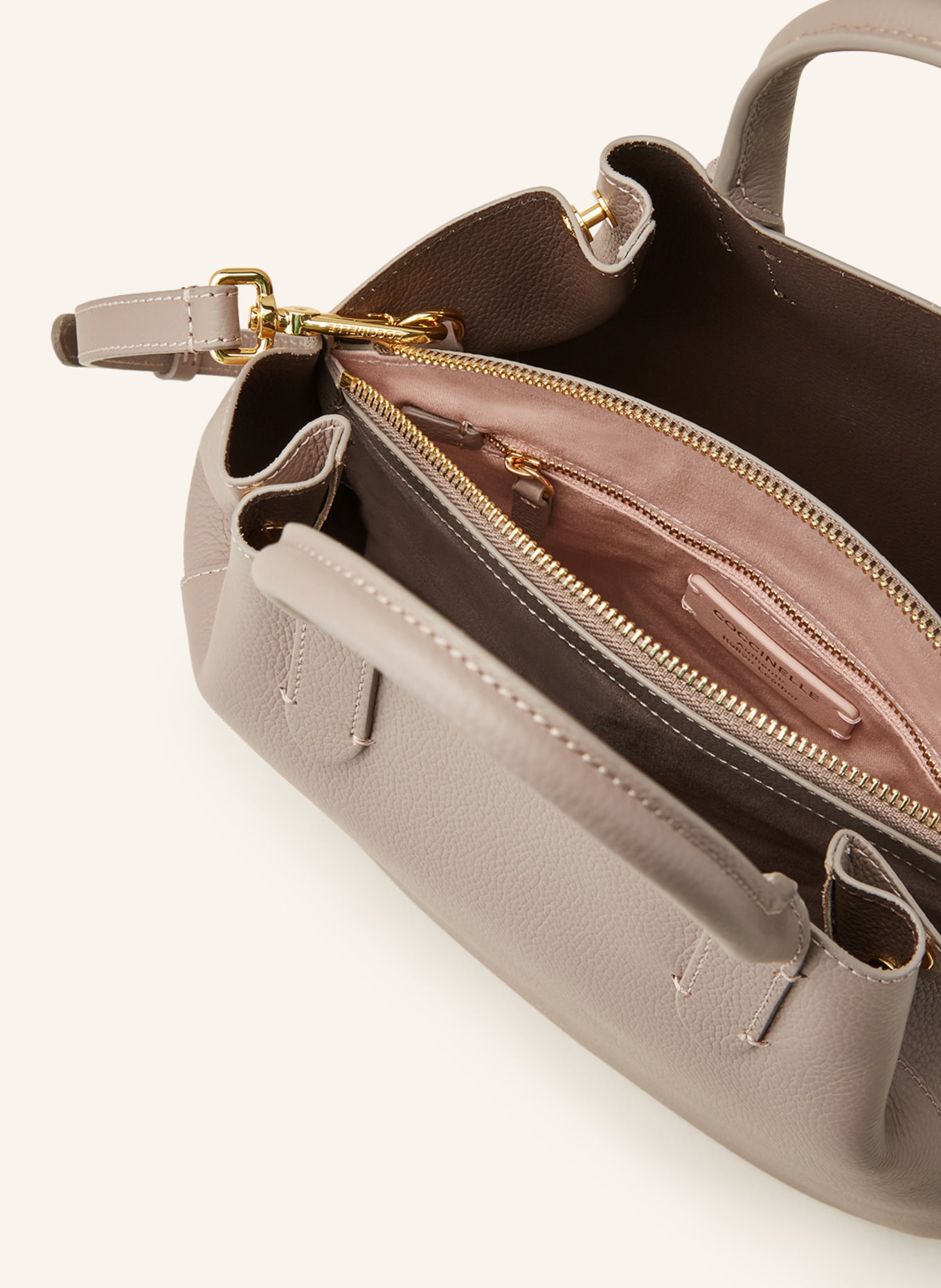 COCCINELLE Hobo bag with inner pocket, Color: TAUPE (Image 3)