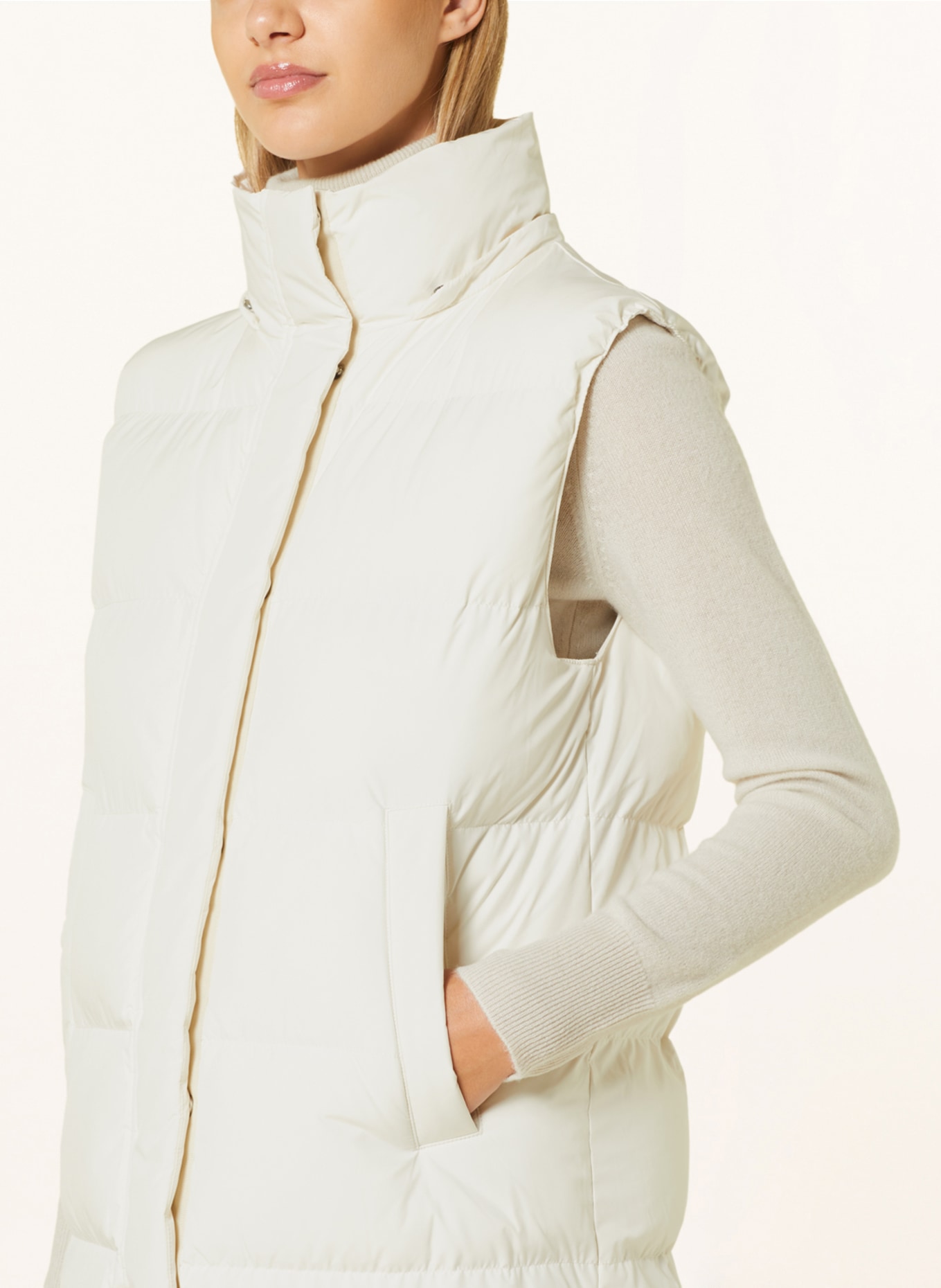 darling harbour Quilted vest with removable hood and SORONA®AURA insulation, Color: WHITE (Image 6)
