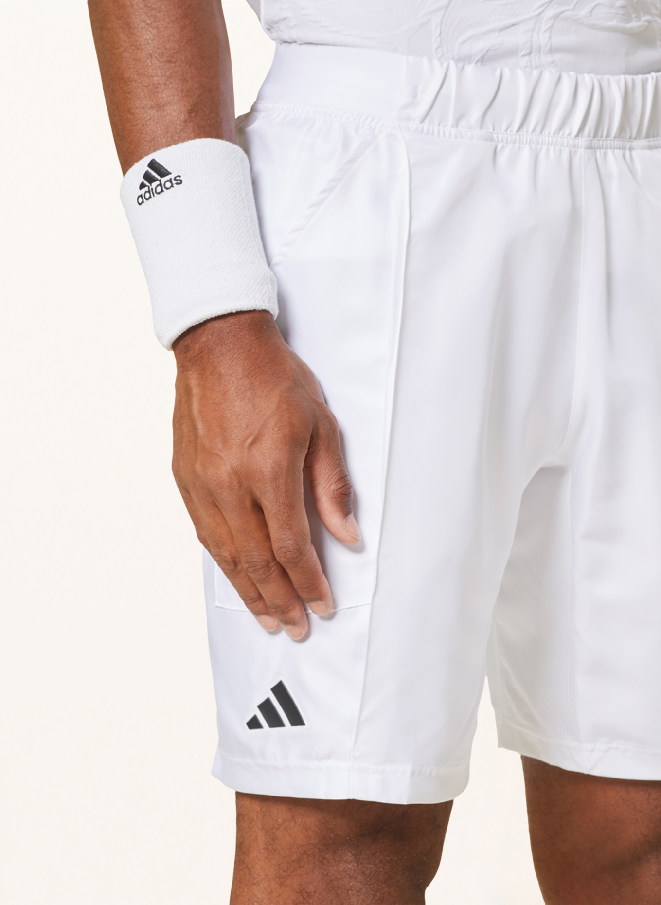 adidas Tennisshorts AEROREADY PRO mit Mesh, Farbe: WEISS (Bild 5)