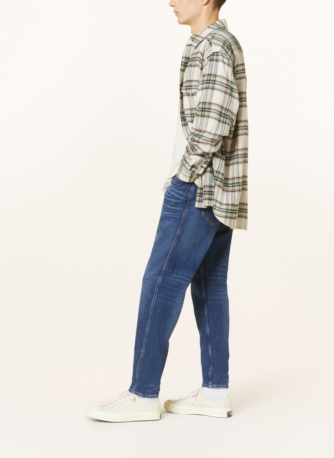 REPLAY Jeans SANDOT Relaxed Fit, Farbe: 007 DARK BLUE (Bild 4)