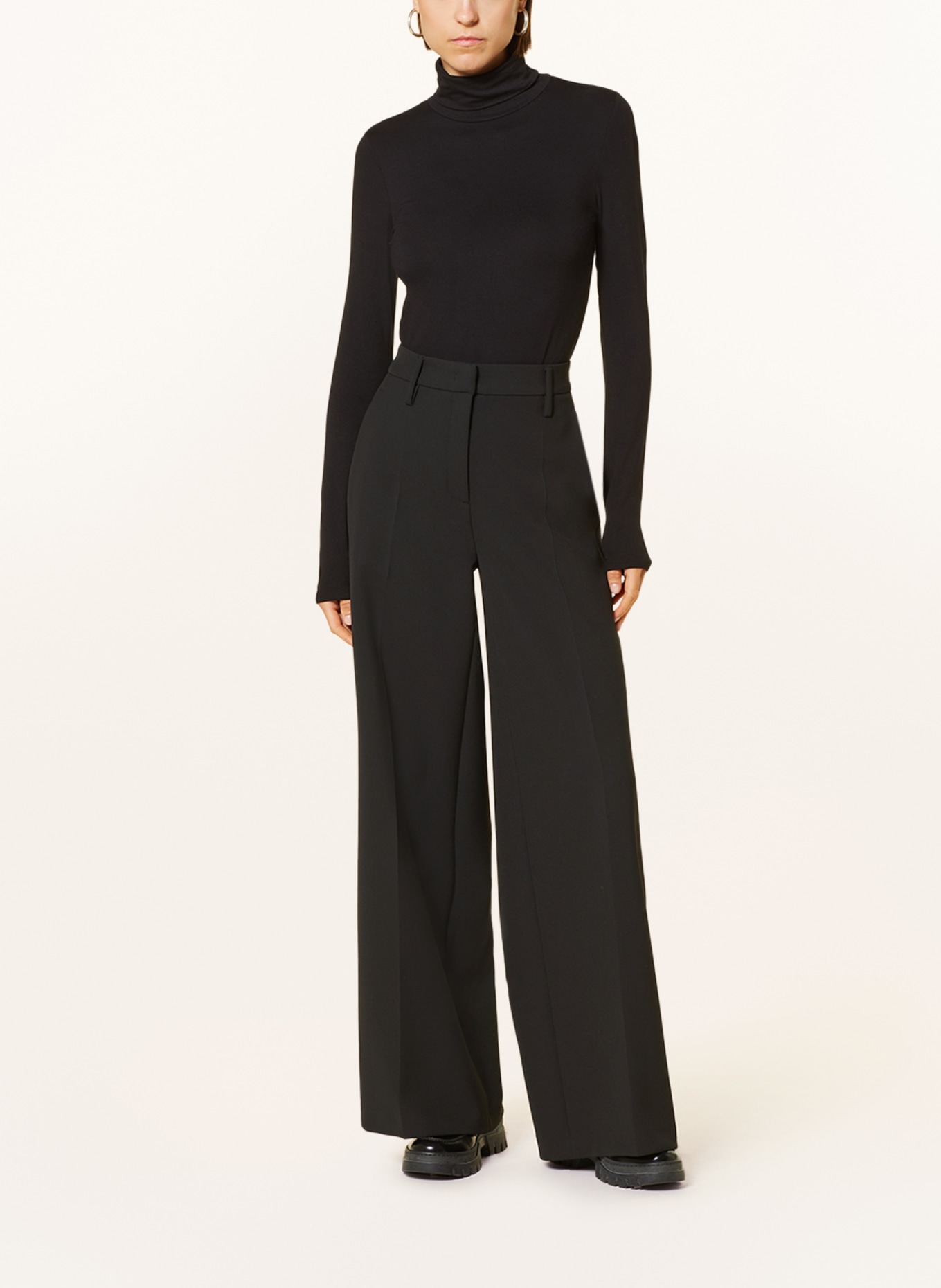 MAJESTIC FILATURES Rollkragenshirt: SCHWARZ