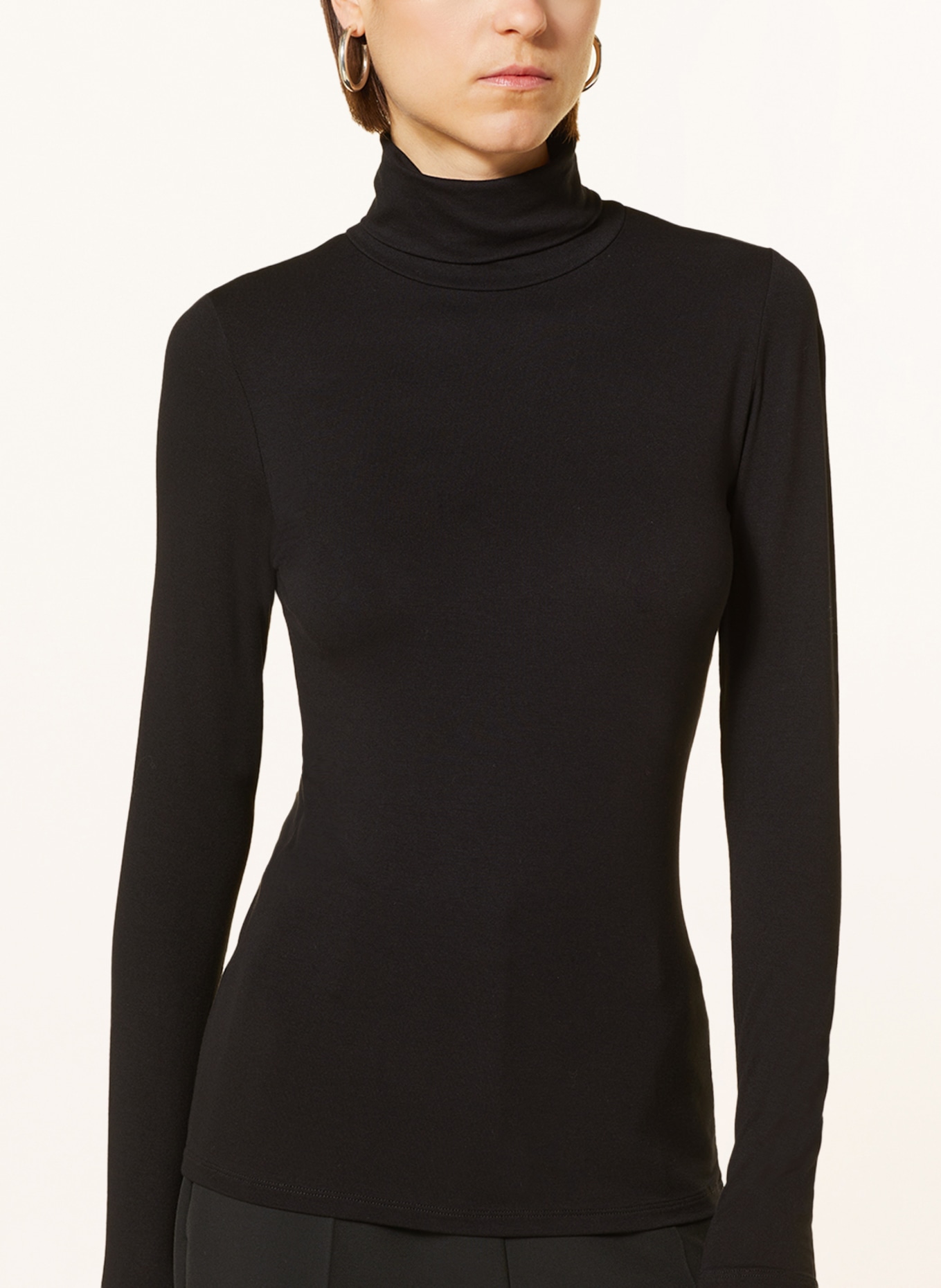 MAJESTIC FILATURES Turtleneck shirt in black