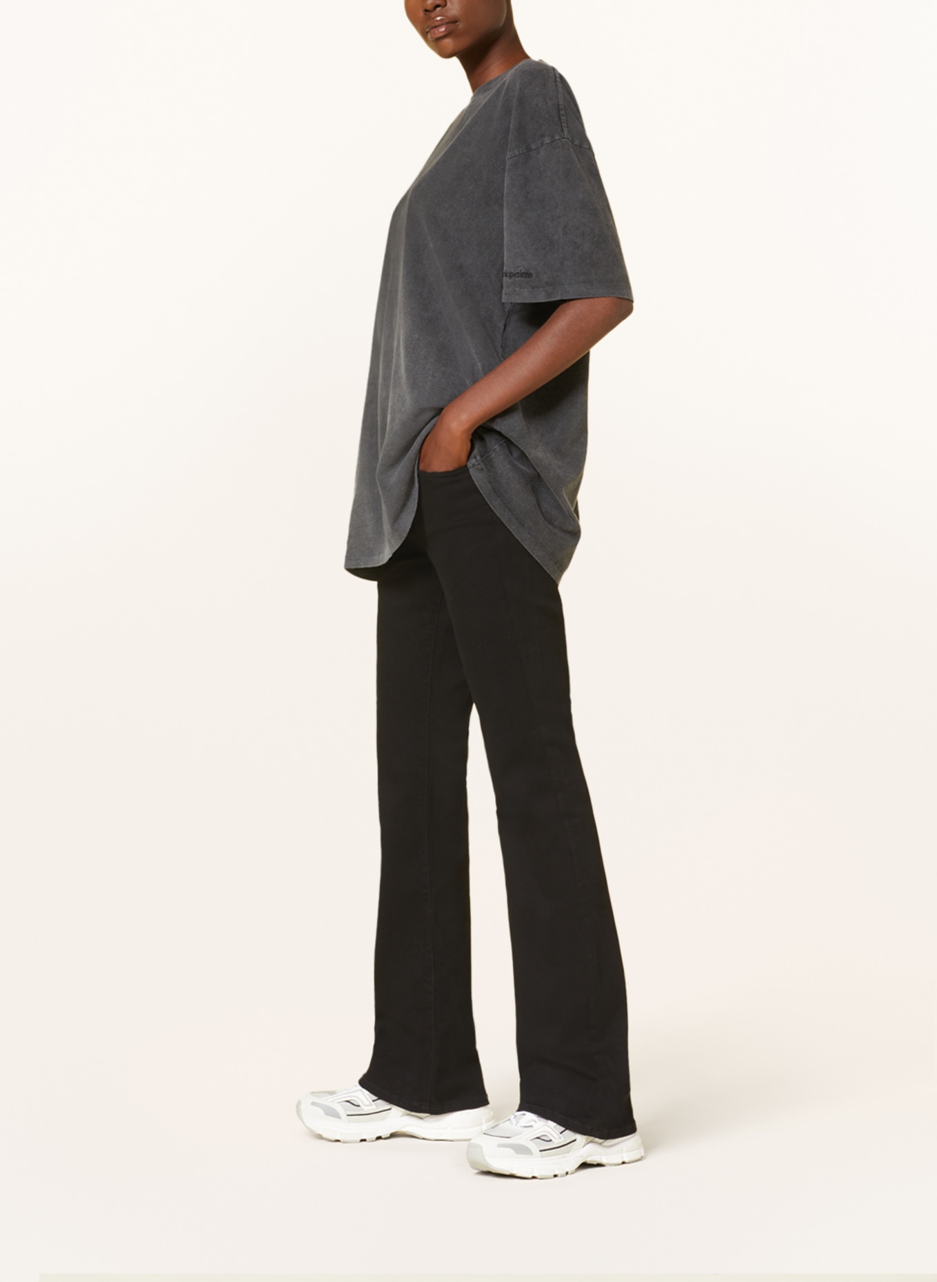 AG Jeans Jeansy bootcut SOPHIE, Kolor: BLKR BLACK (Obrazek 4)