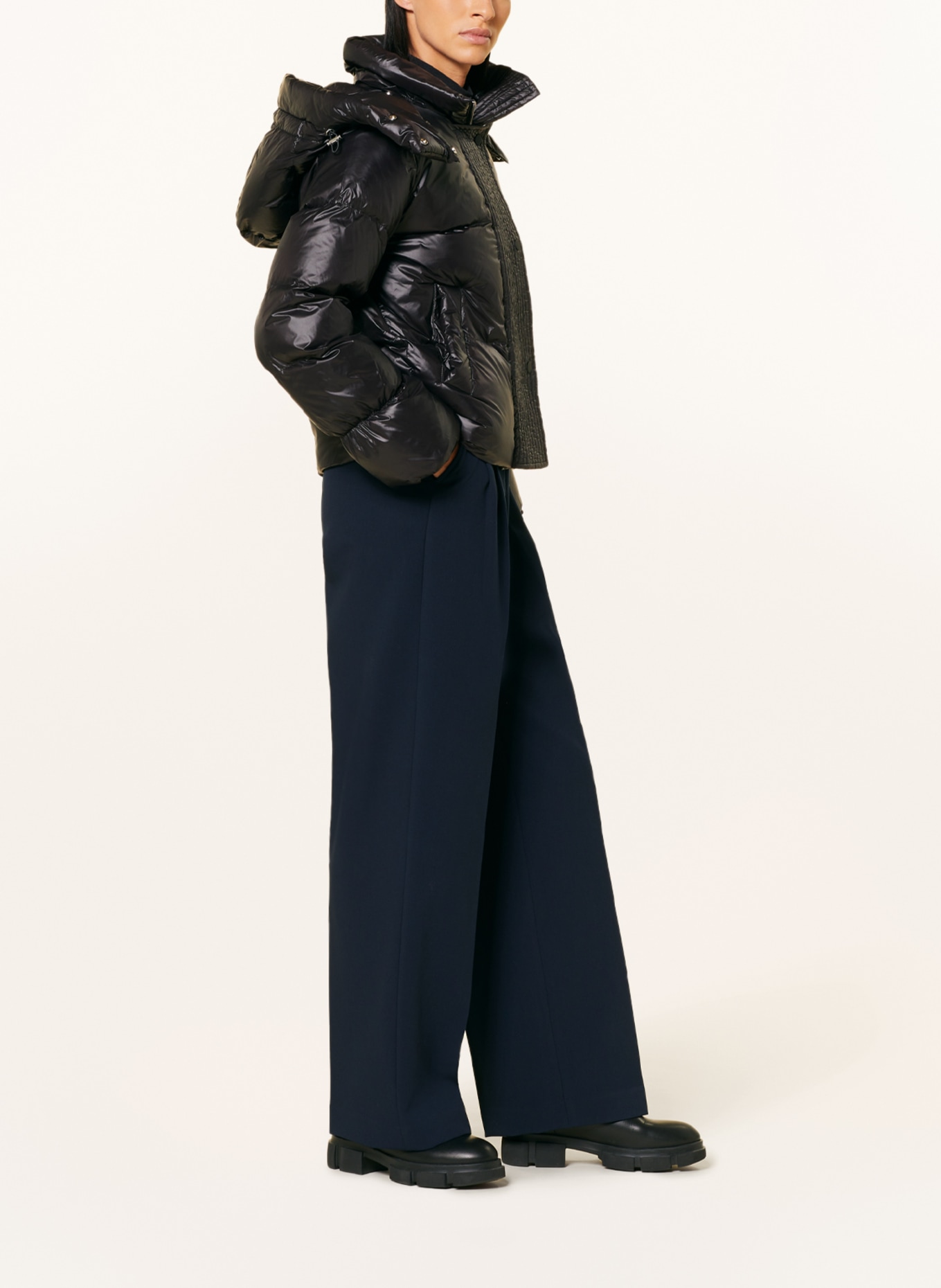 MRS & HUGS Prošívaná bunda s odnímatelnou kapucí, Barva: ČERNÁ (Obrázek 4)