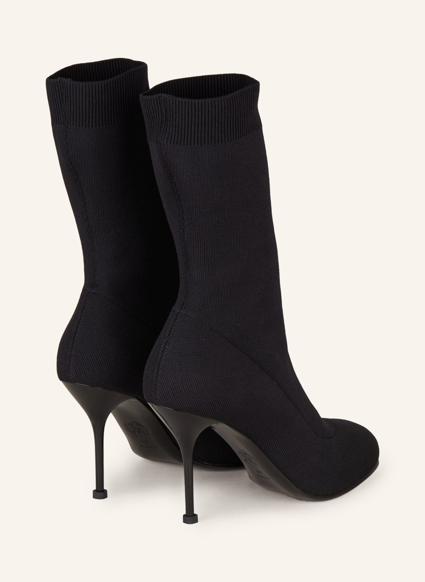 Alexander McQUEEN Ankle boots in black