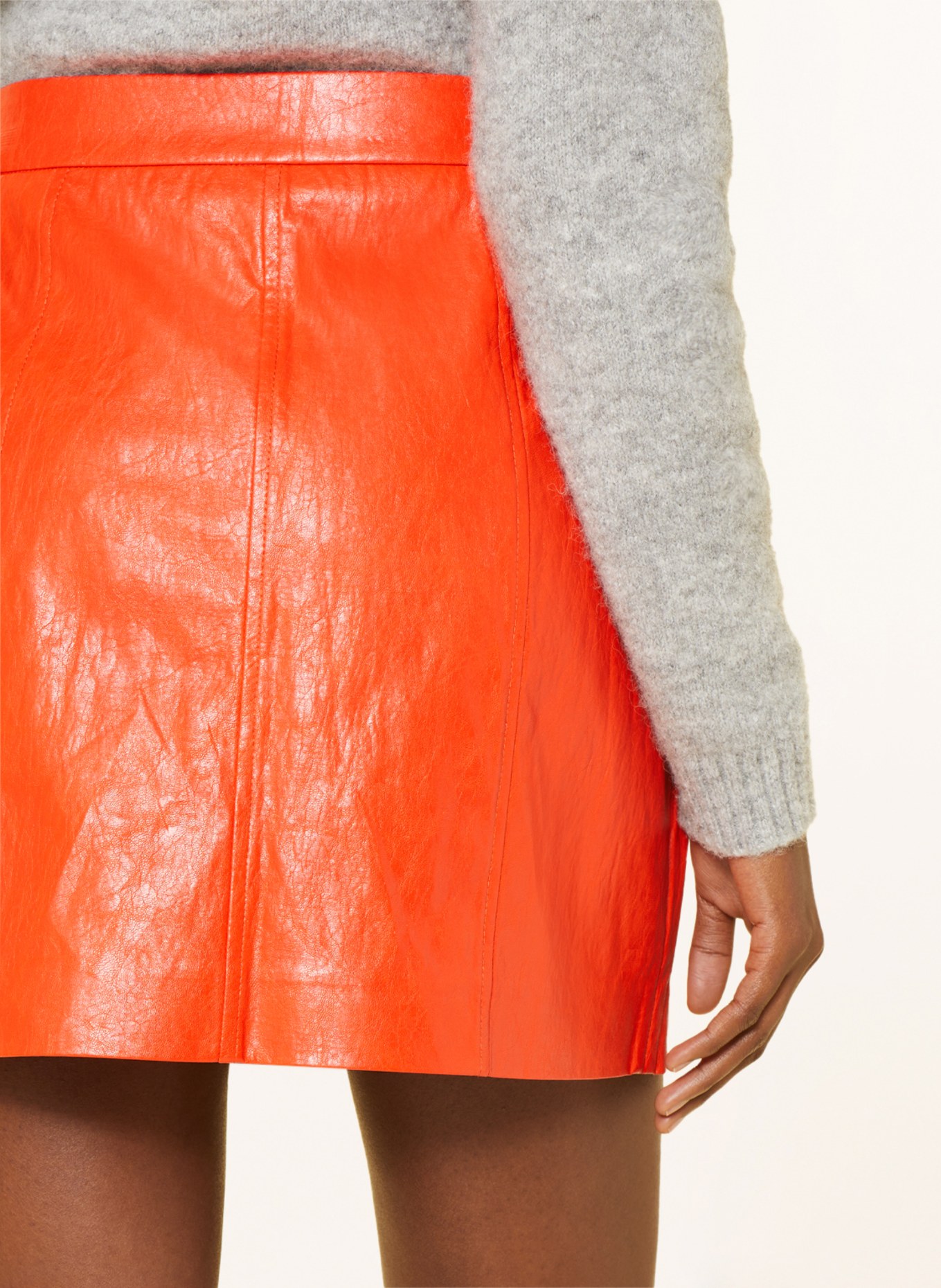 Lala Berlin Skirt SKYLA in leather look, Color: ORANGE (Image 4)