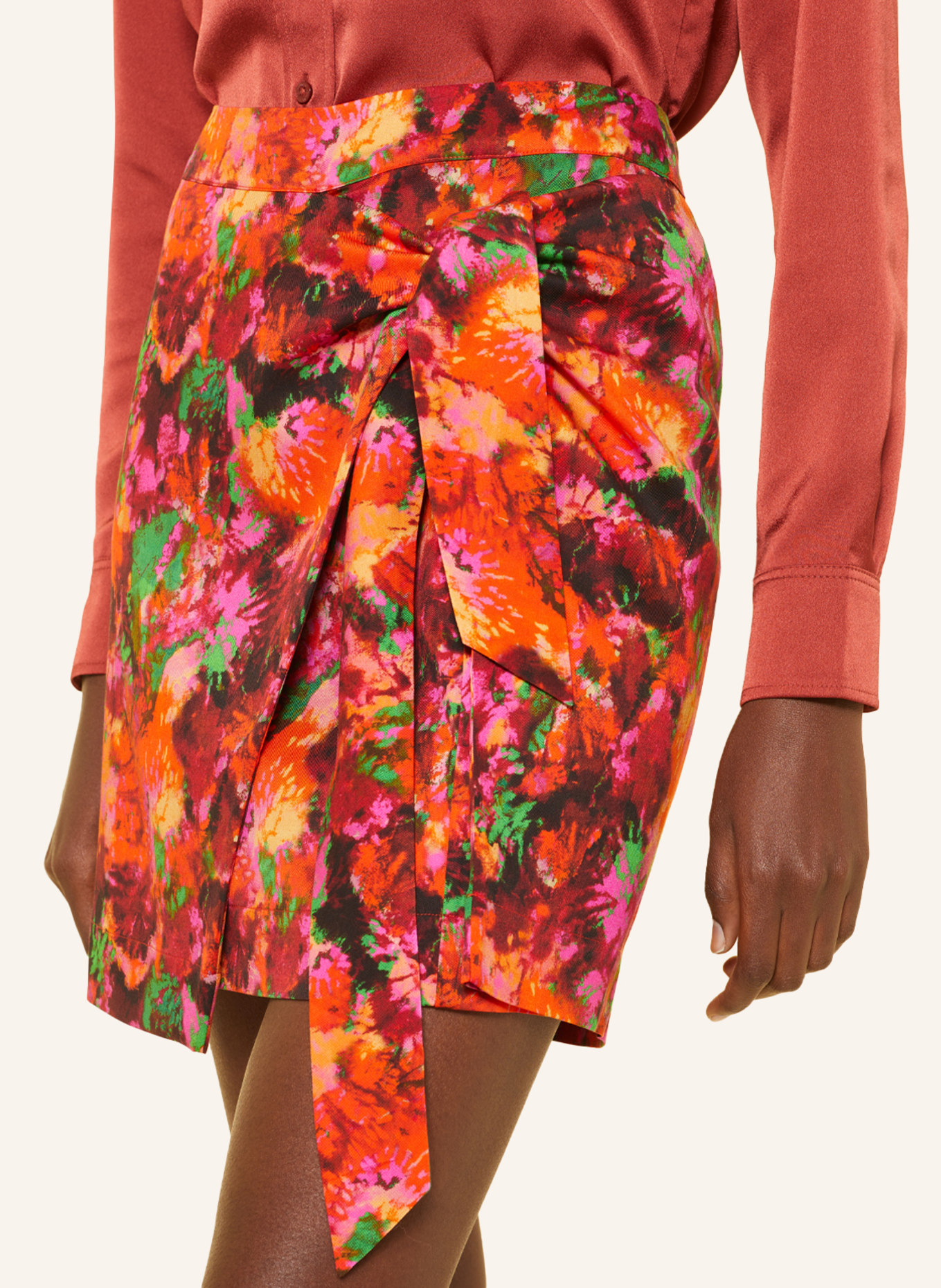 Lala Berlin Skirt SOLEA in wrap look, Color: ORANGE/ GREEN/ BROWN (Image 4)
