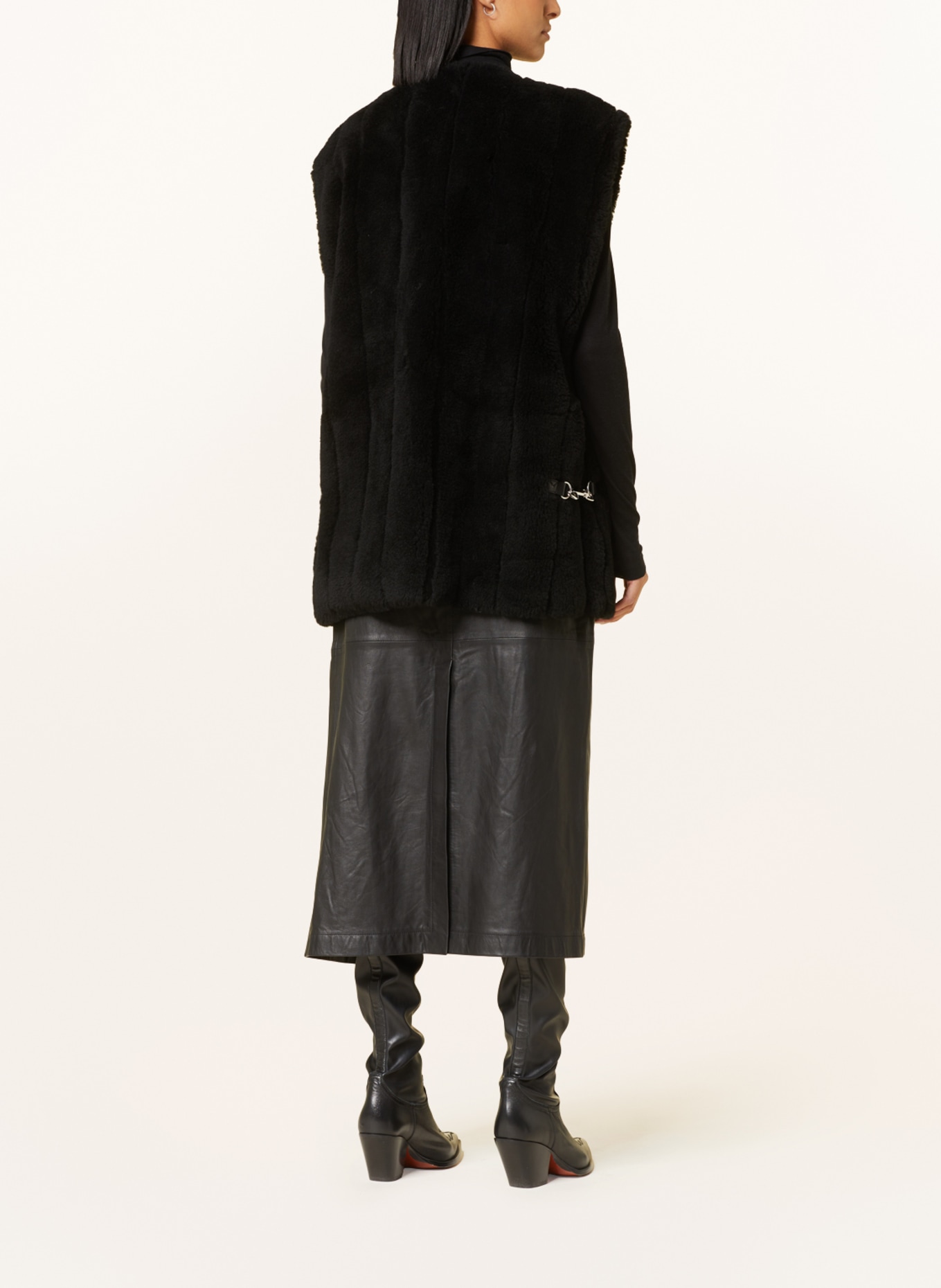 ENVELOPE 1976 Vest TINN made of faux fur, Color: BLACK (Image 3)