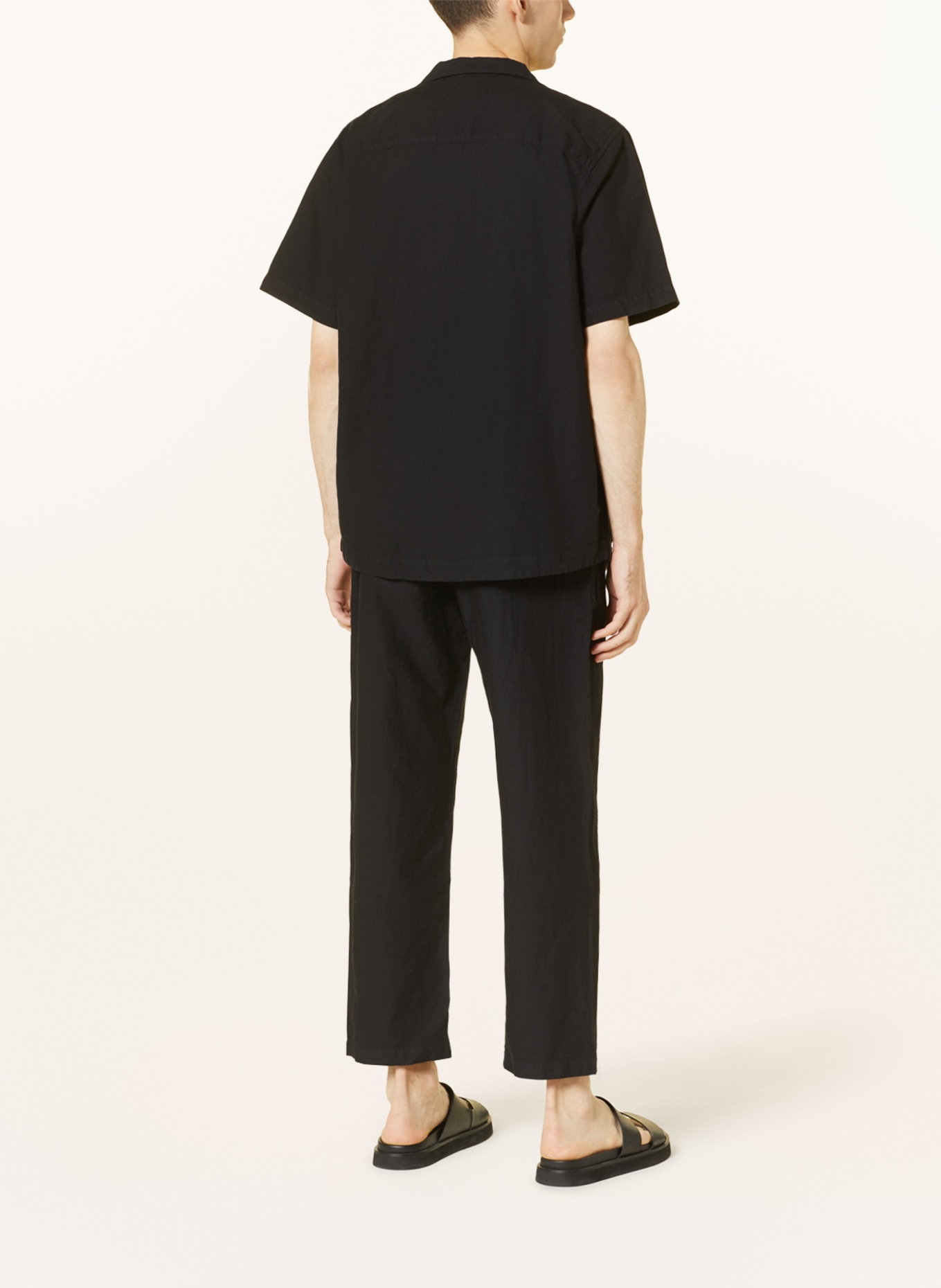 COS Short sleeve shirt relaxed fit, Color: BLACK (Image 3)