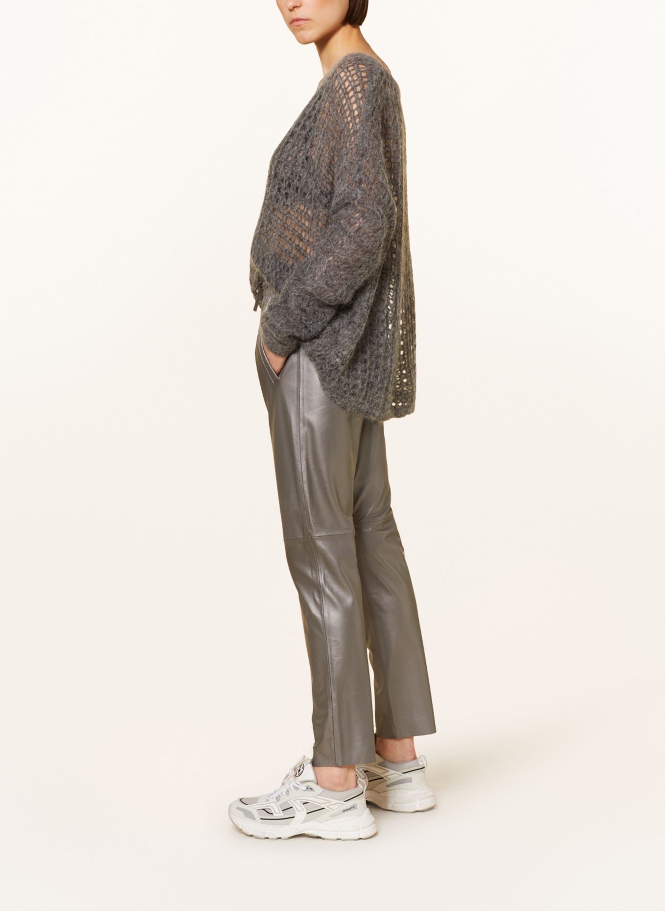 OAKWOOD 7/8 leather trousers in jogger style, Color: GRAY (Image 4)