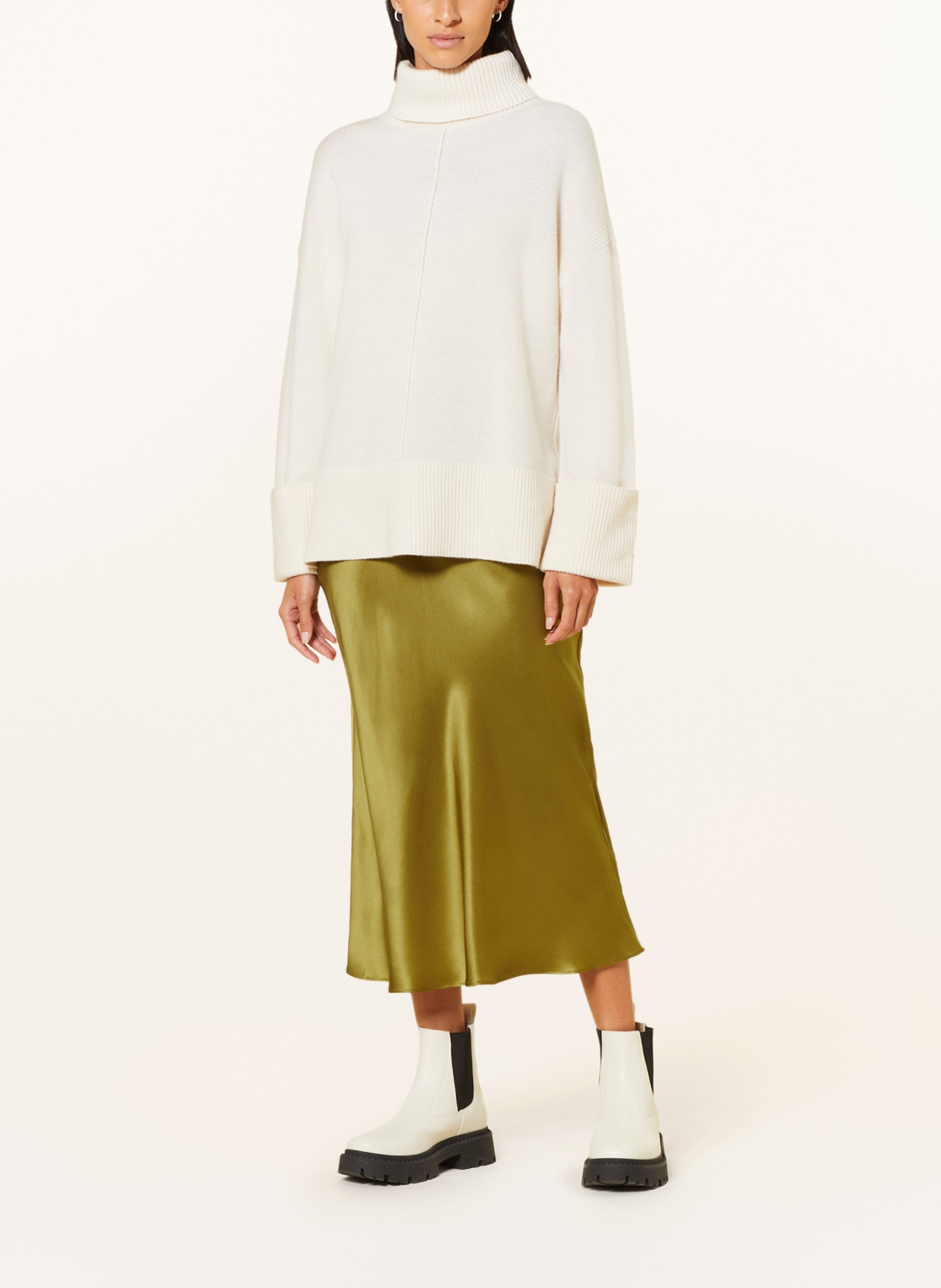 MRS & HUGS Silk skirt, Color: OLIVE (Image 2)