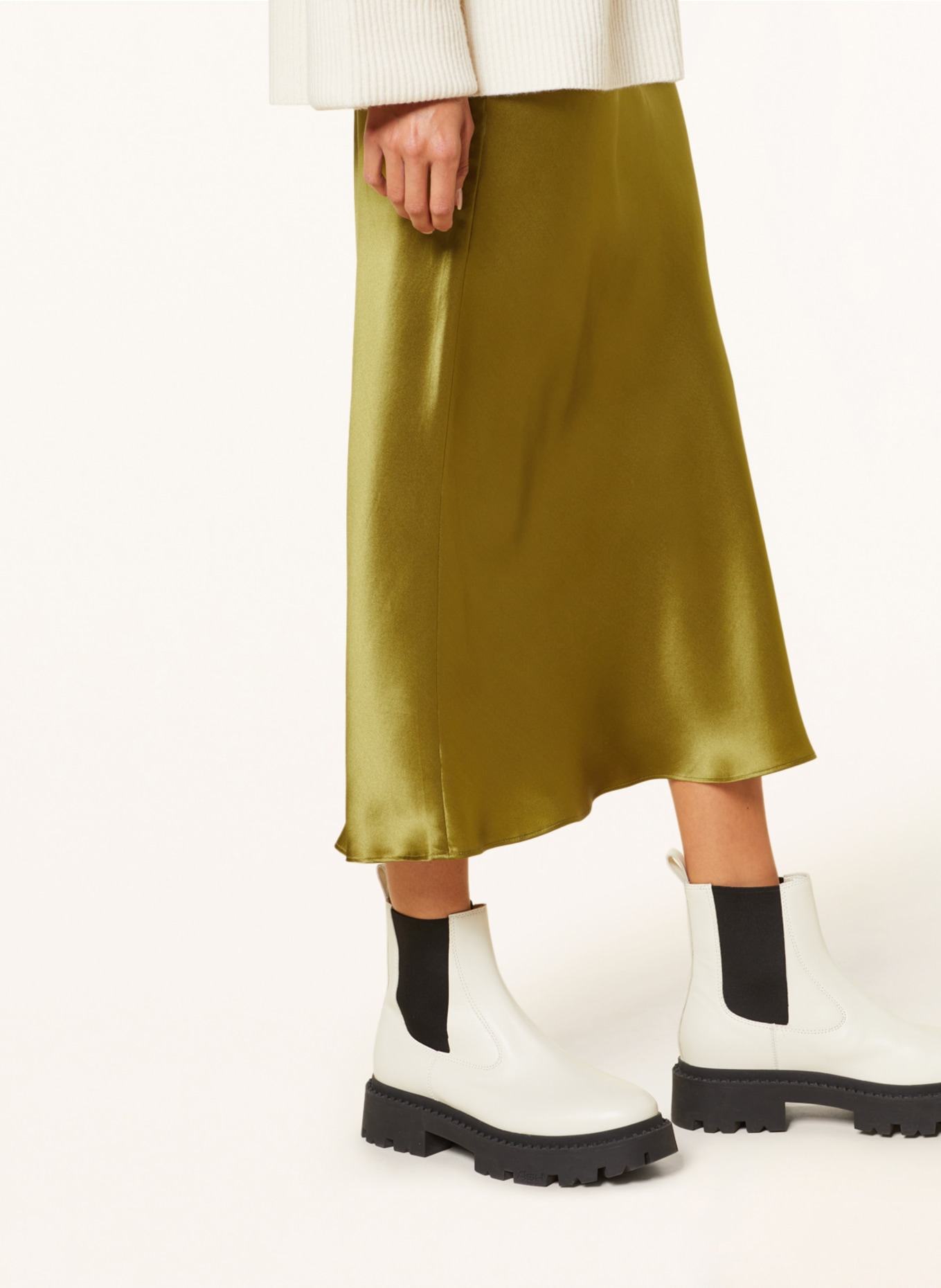 MRS & HUGS Silk skirt, Color: OLIVE (Image 4)