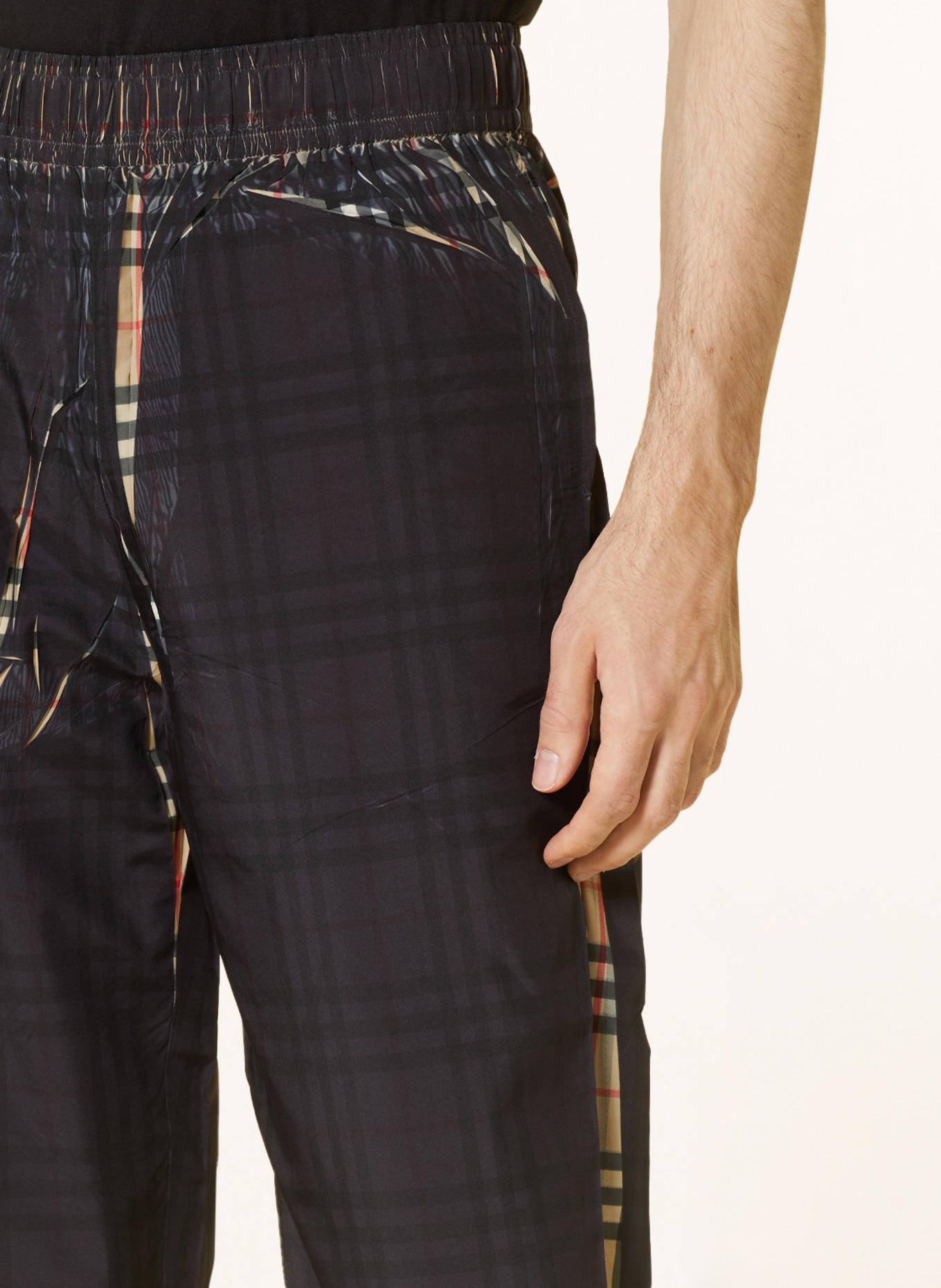 Burberry Marley Check Cashmere Joggers In Brown | ModeSens