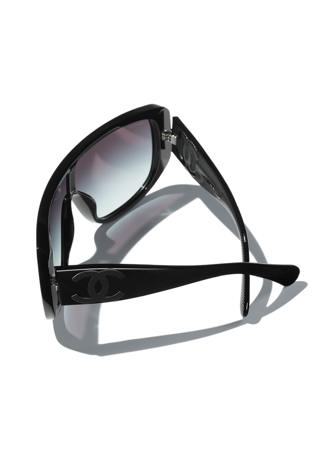 CHANEL Wraparound sunglasses, Color: C888S6 - BLACK/ PURPLE (Image 4)