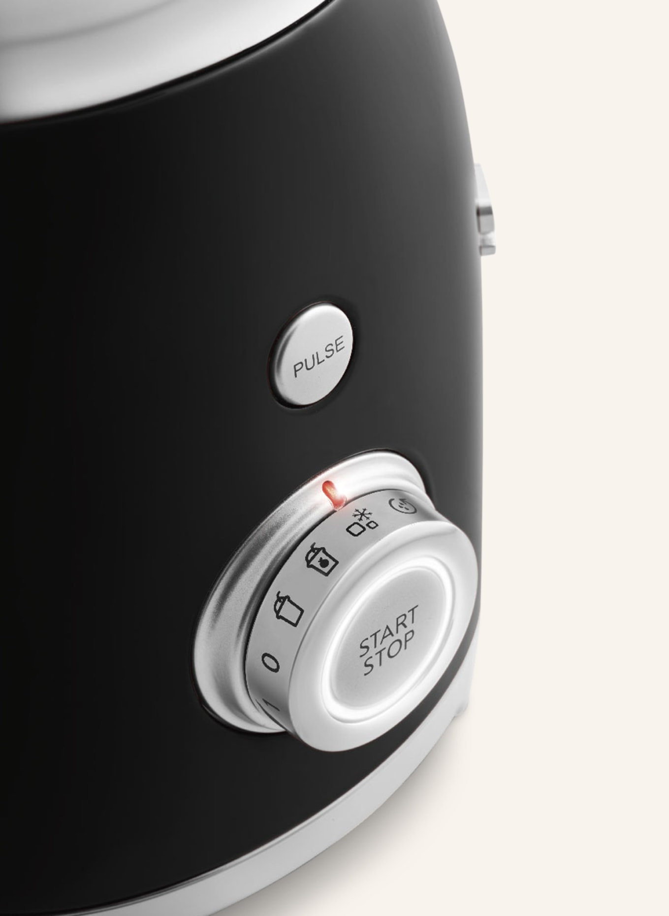 SMEG Mikser kielichowy BLF03: CZARNY