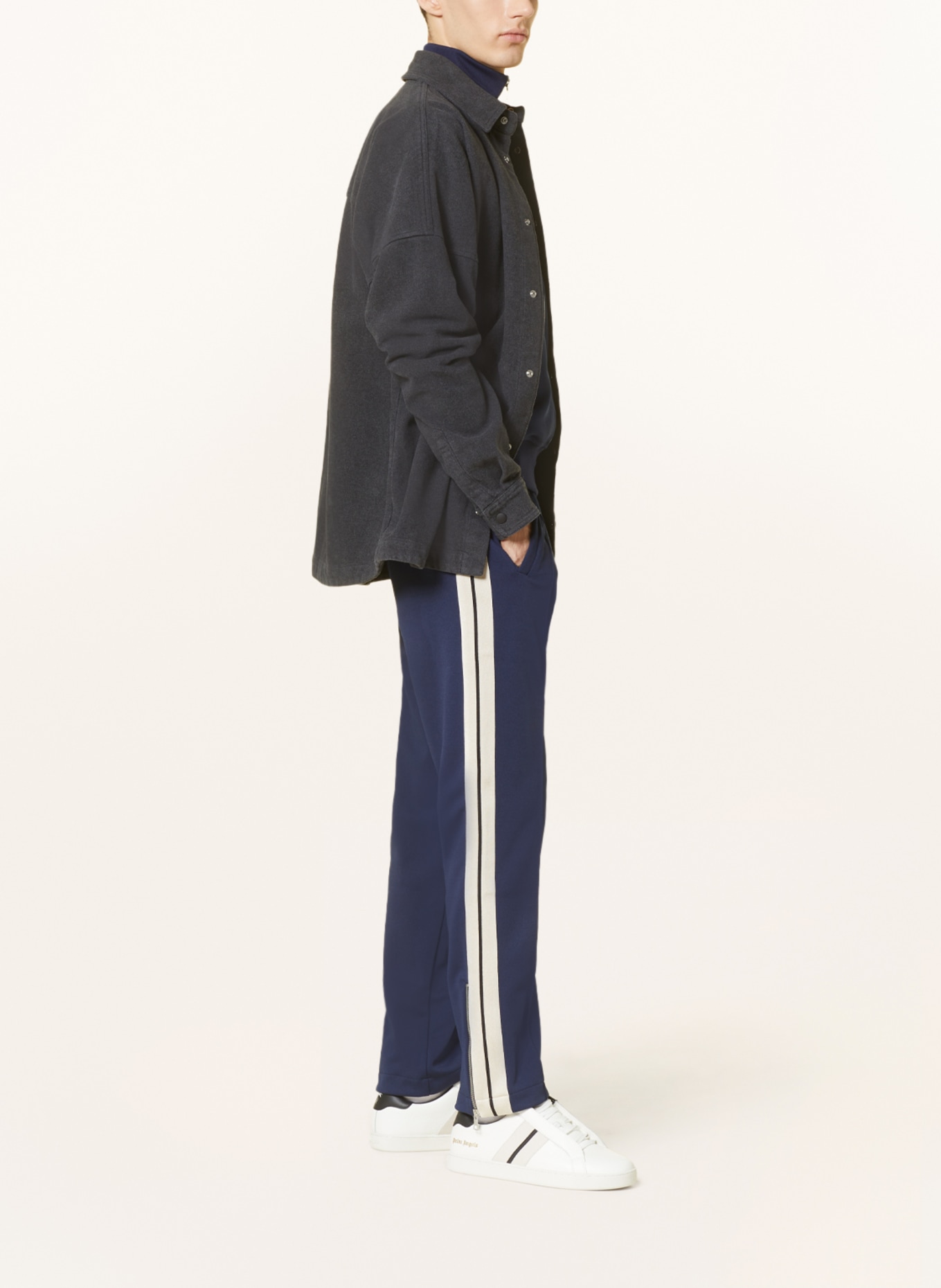 Palm Angels Pants in jogger style with tuxedo stripes, Color: BLUE/ CREAM (Image 4)