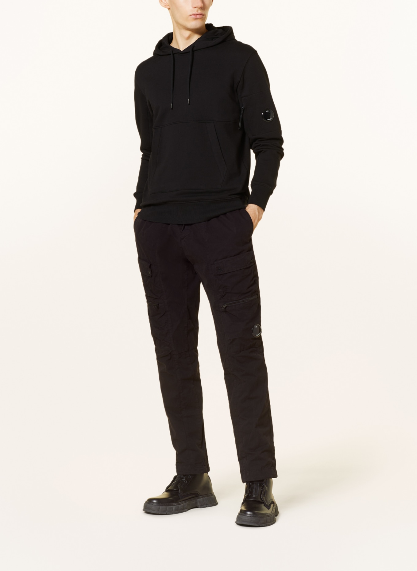 C.P. COMPANY Cargo pants in jogger style slim fit, Color: BLACK (Image 2)