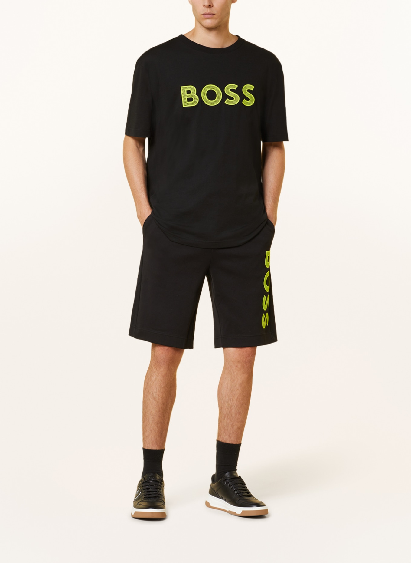 BOSS T-Shirt TEEOS, Farbe: SCHWARZ/ NEONGRÜN (Bild 2)